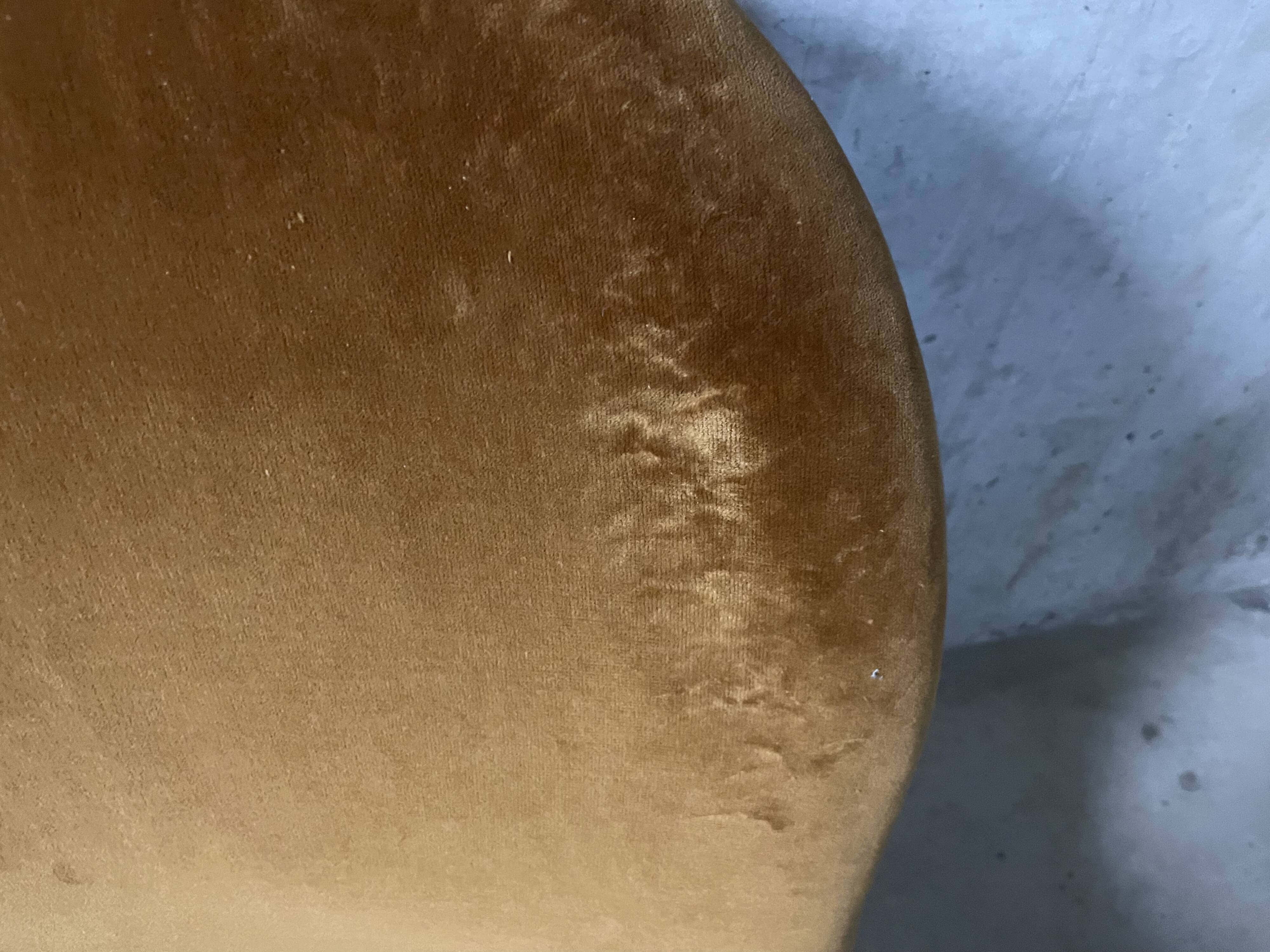 Toad chair
