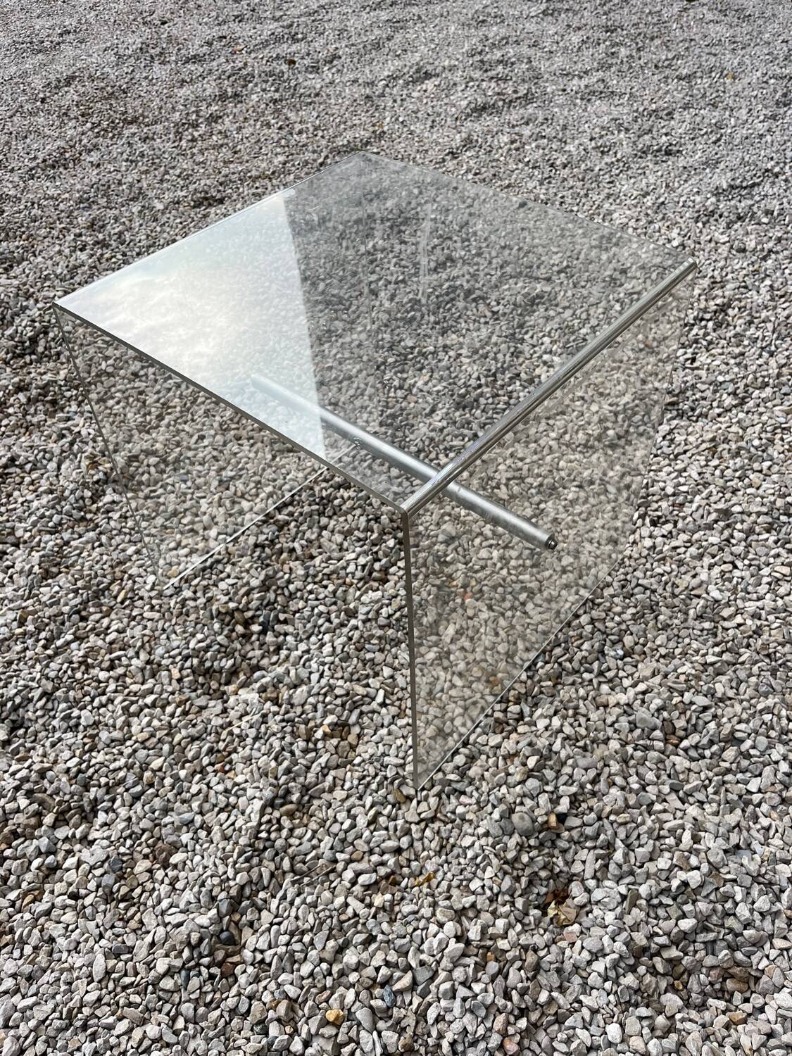 Vintage side table Plexiglas 1970/80 design