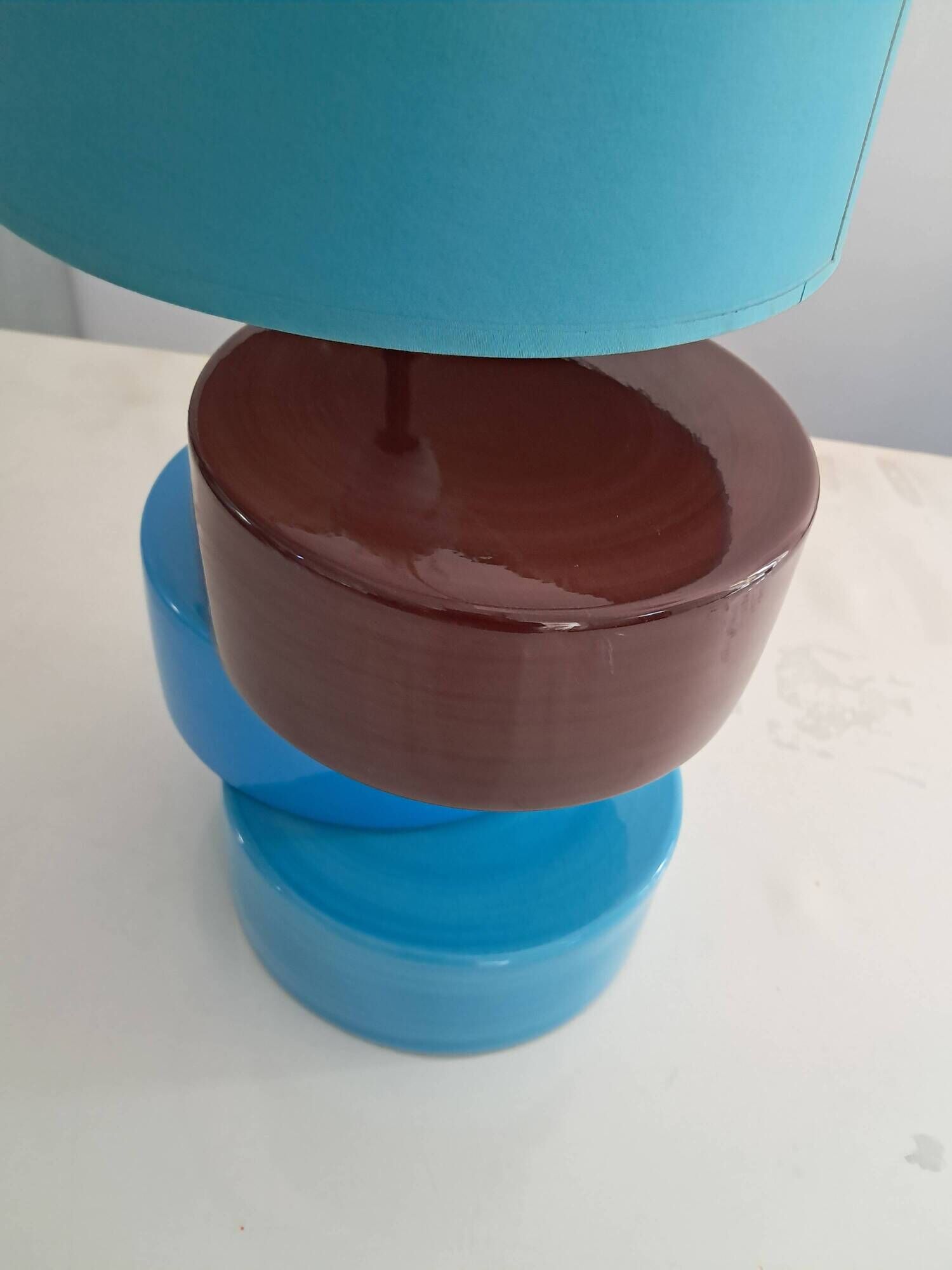 Kotska table lamp with 3 levels.