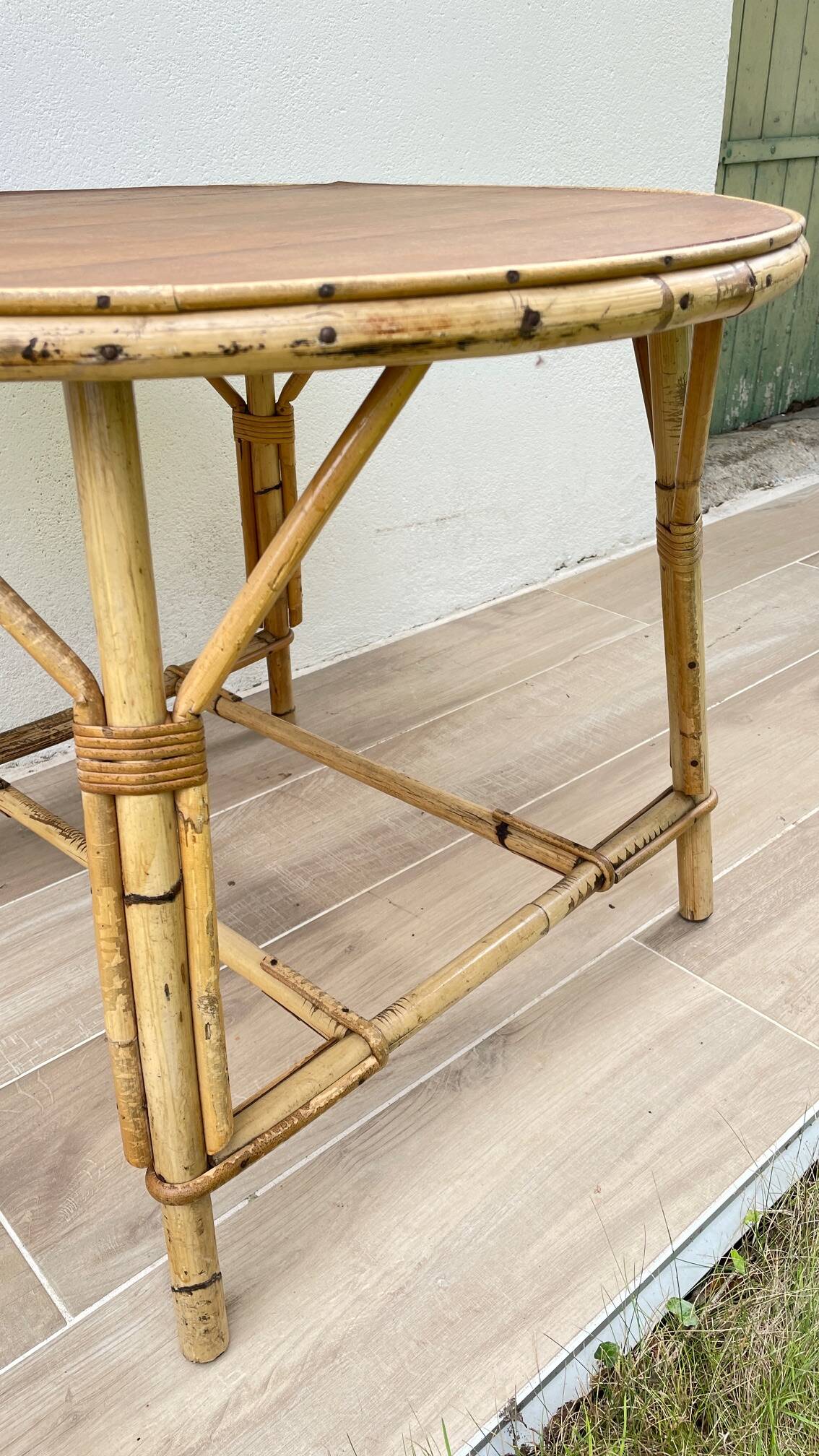 Round coffee table rattan and oak vintage