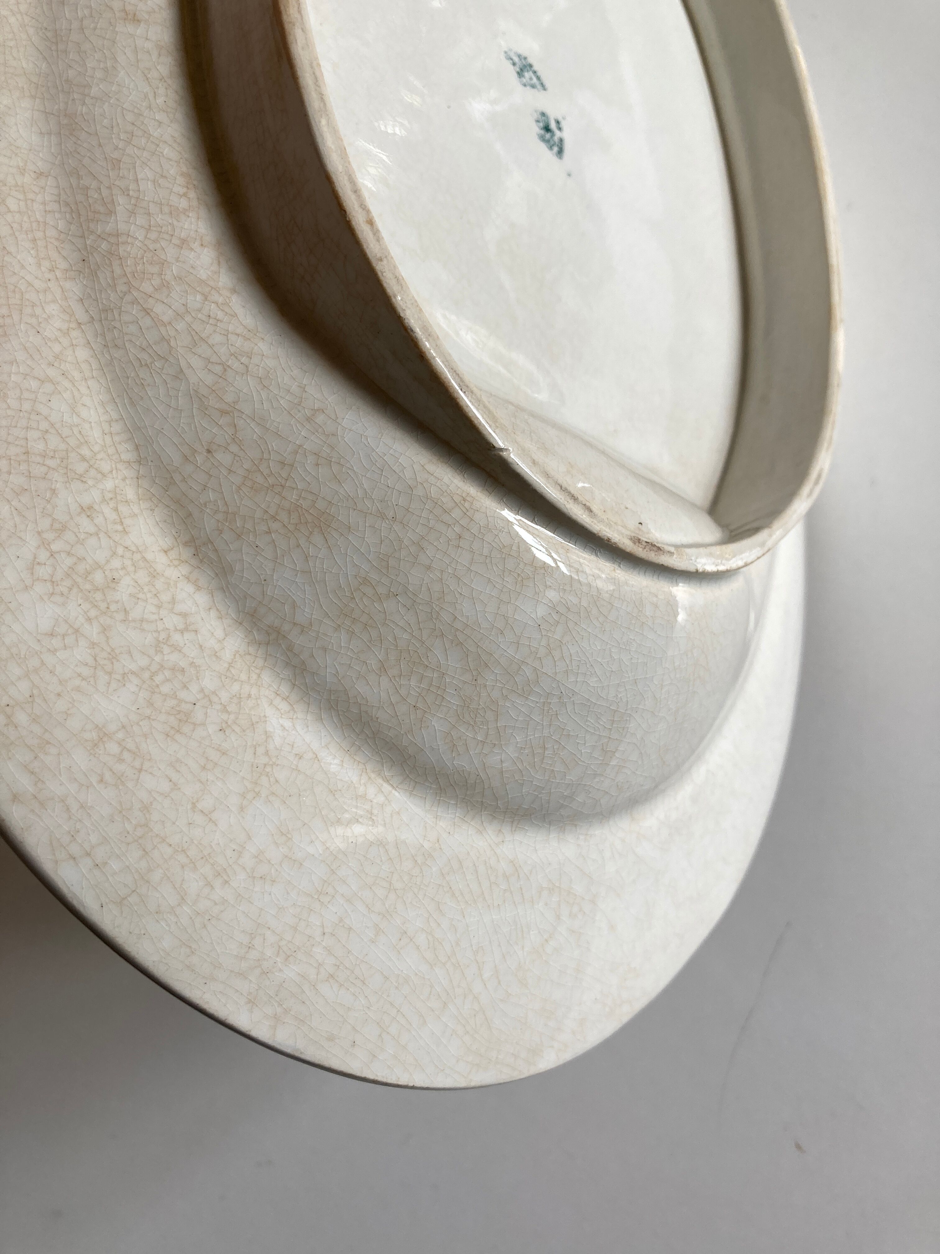 Poultry dish in earthenware Creil and Montereau