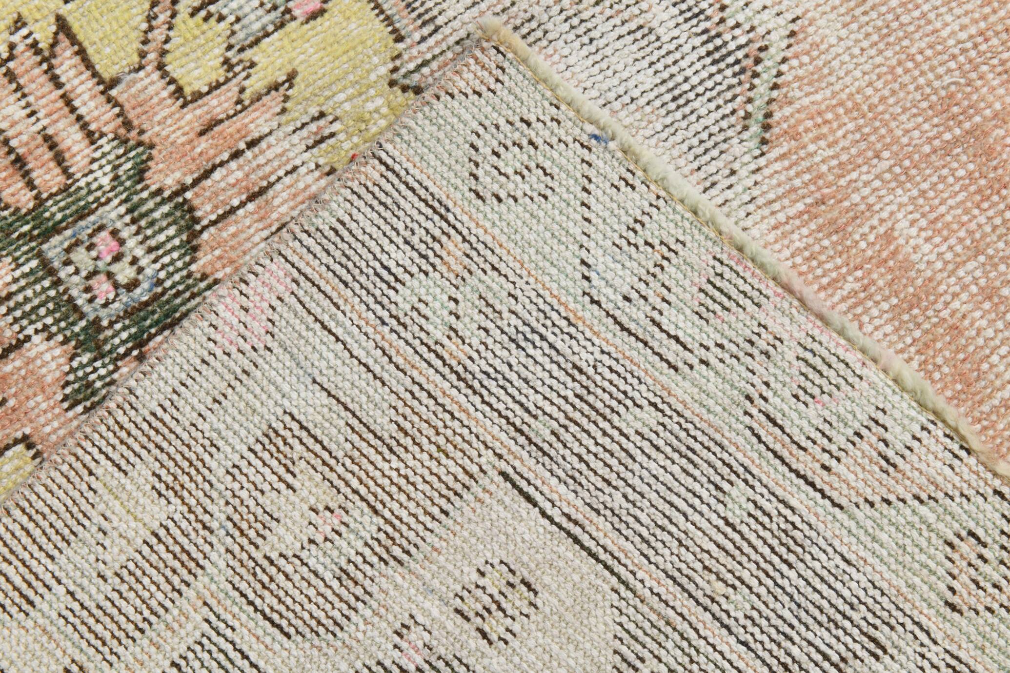 Tapis persan saumon et crème, 82 x 307 cm