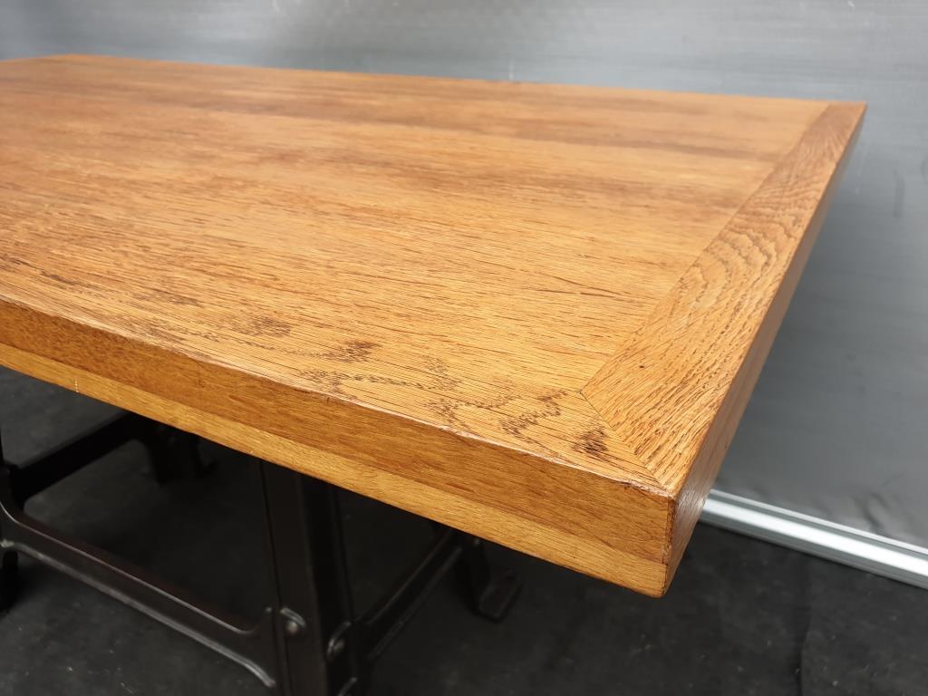 Industrial table cast iron base up to 6 guests