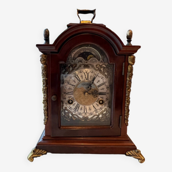 Coach clock – Wuba Warmink. Wood, bronze.