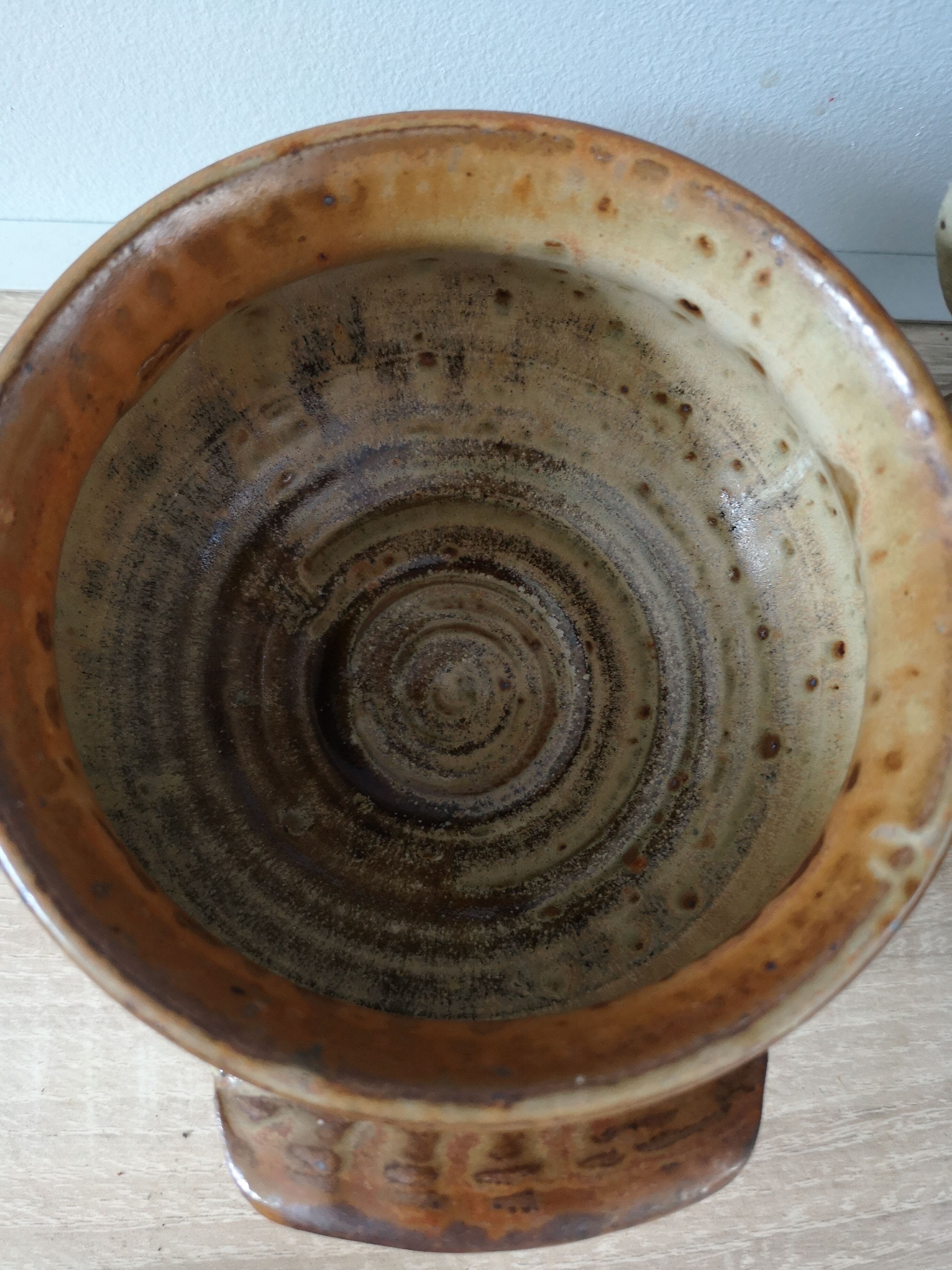 Lidded sandstone bowl