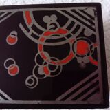 Small black lacquered box with Art Deco decor.Japan