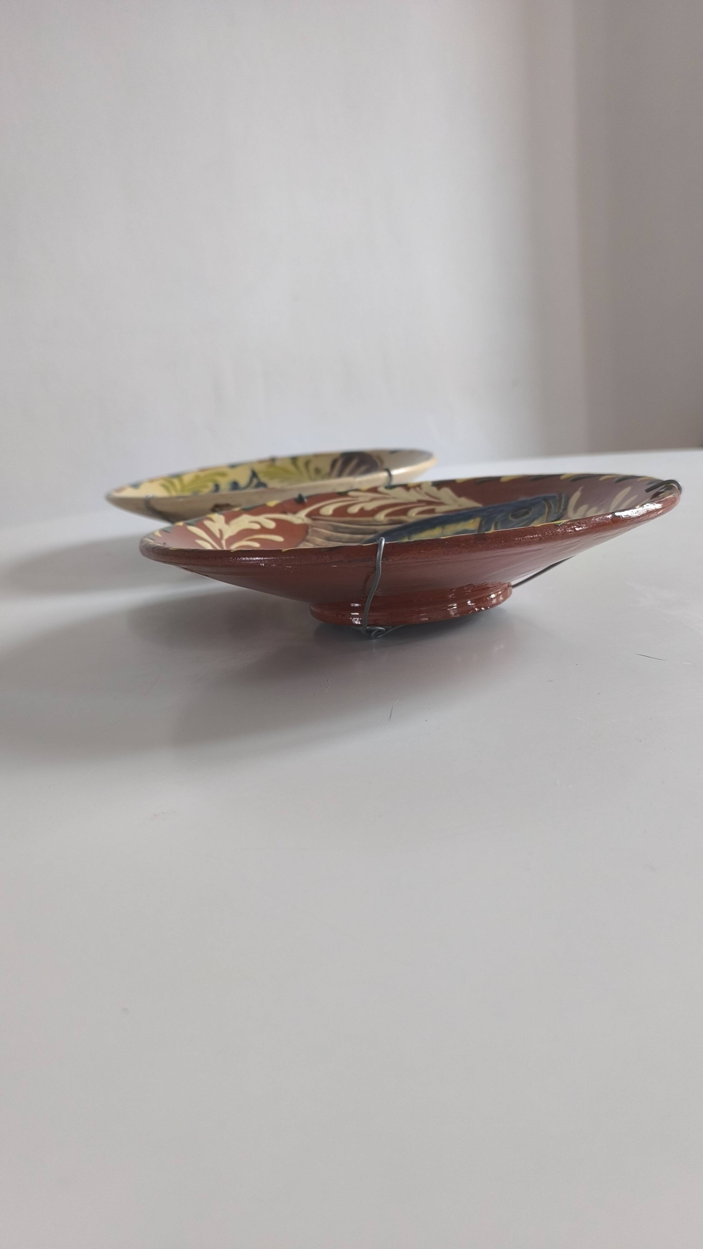 Pair of Salamo la Bisbal hollow dishes