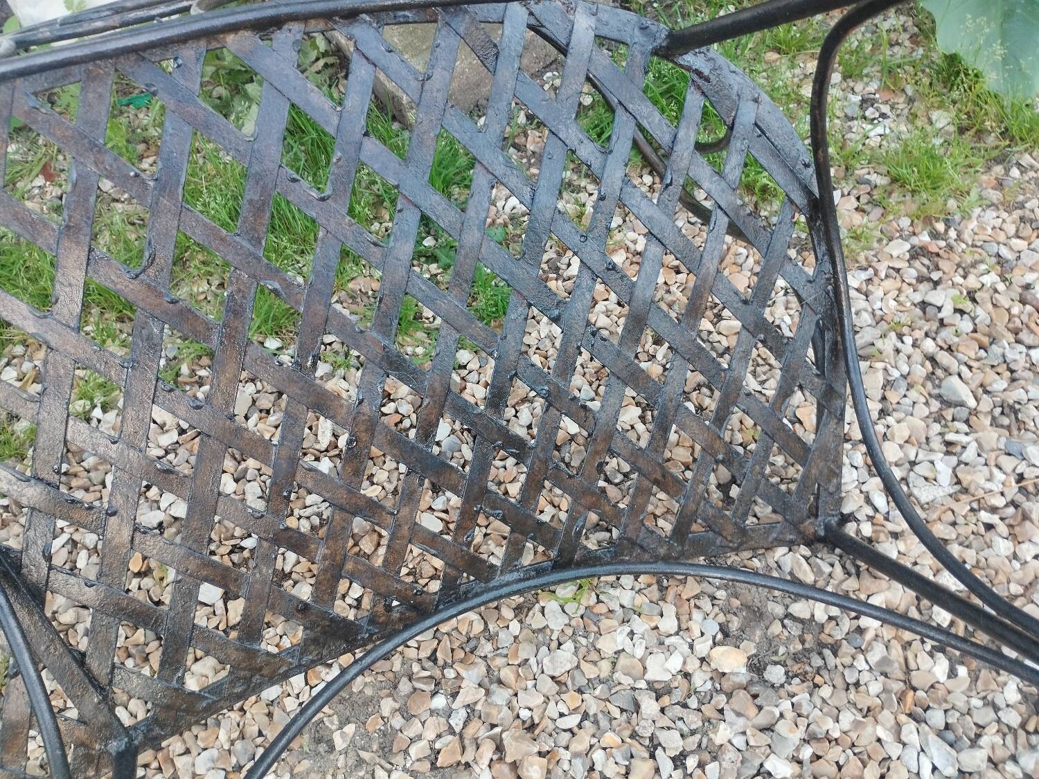 Banc de jardin en fer ancien