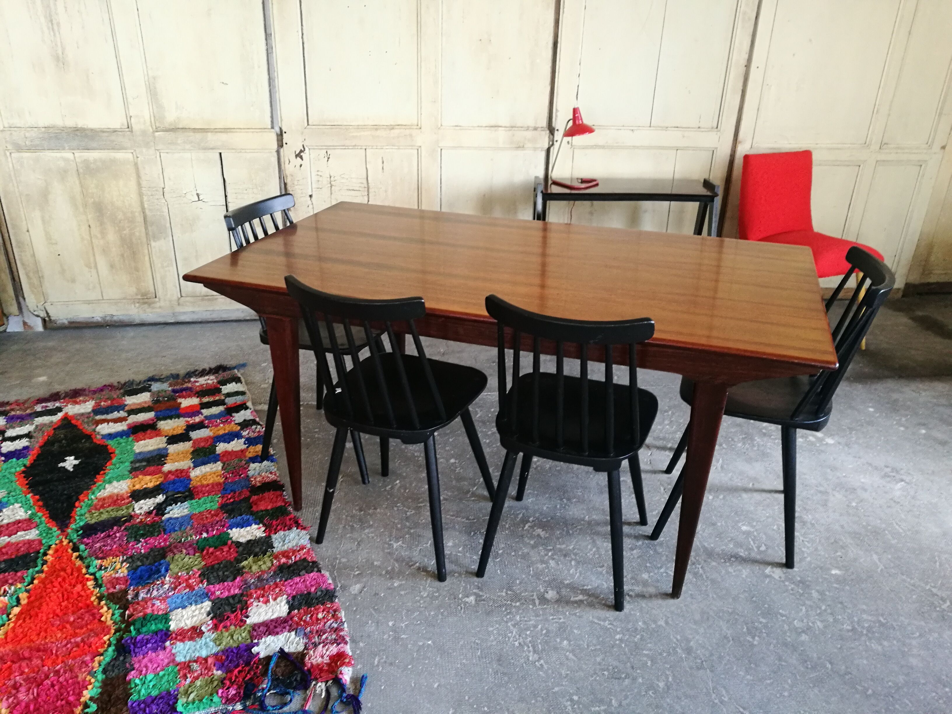 Scandinavian dining table in rosewood