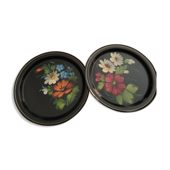 Lot de 2 Assiettes noires russe décor floral