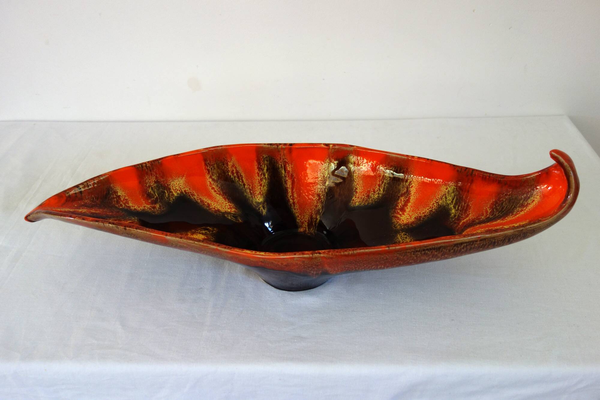 Huge fruit bowl signed Luc, Vallauris, 1950s/1960s