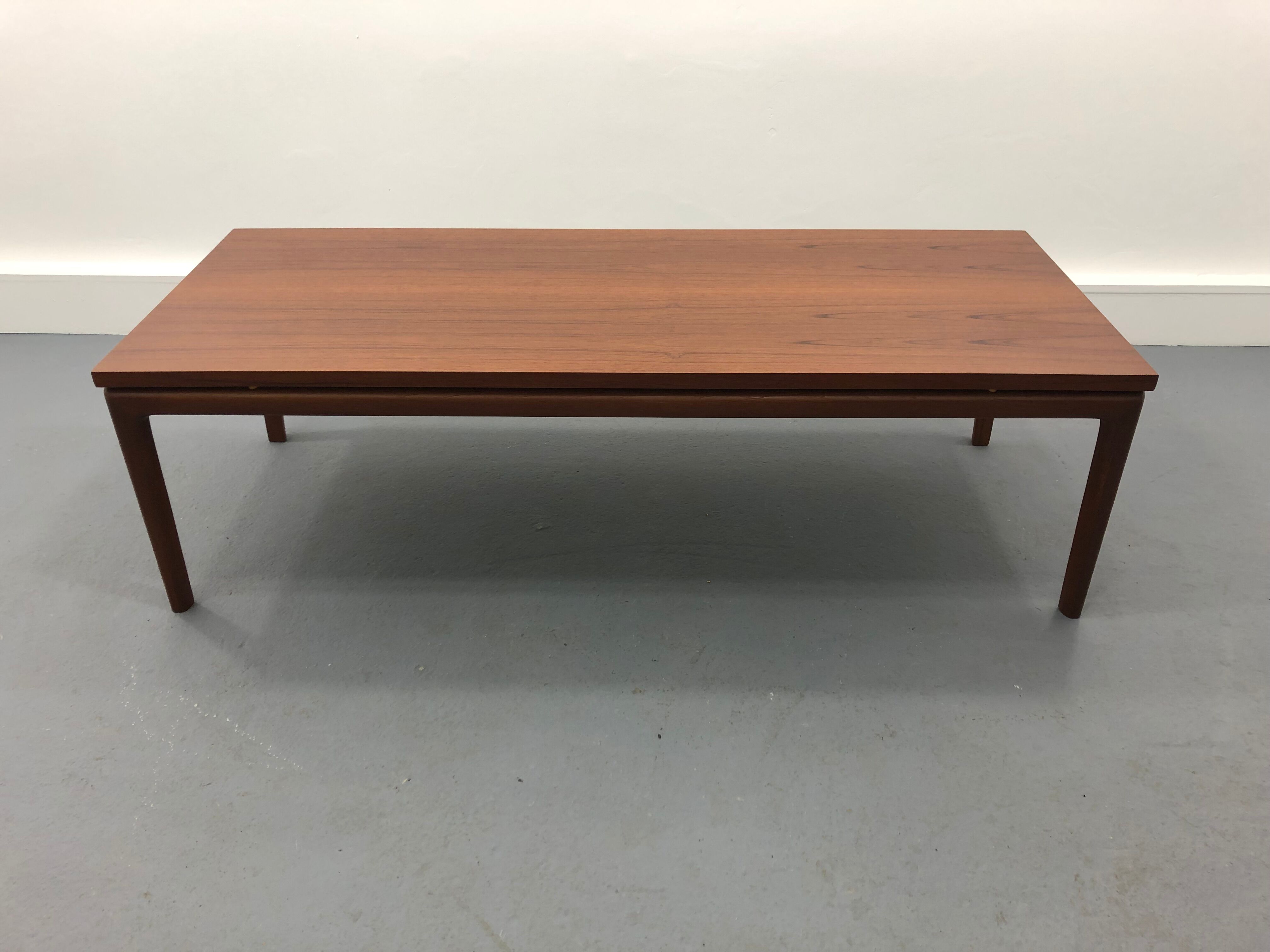 Table basse par Ole Wanscher pour France & Søn, années 1960