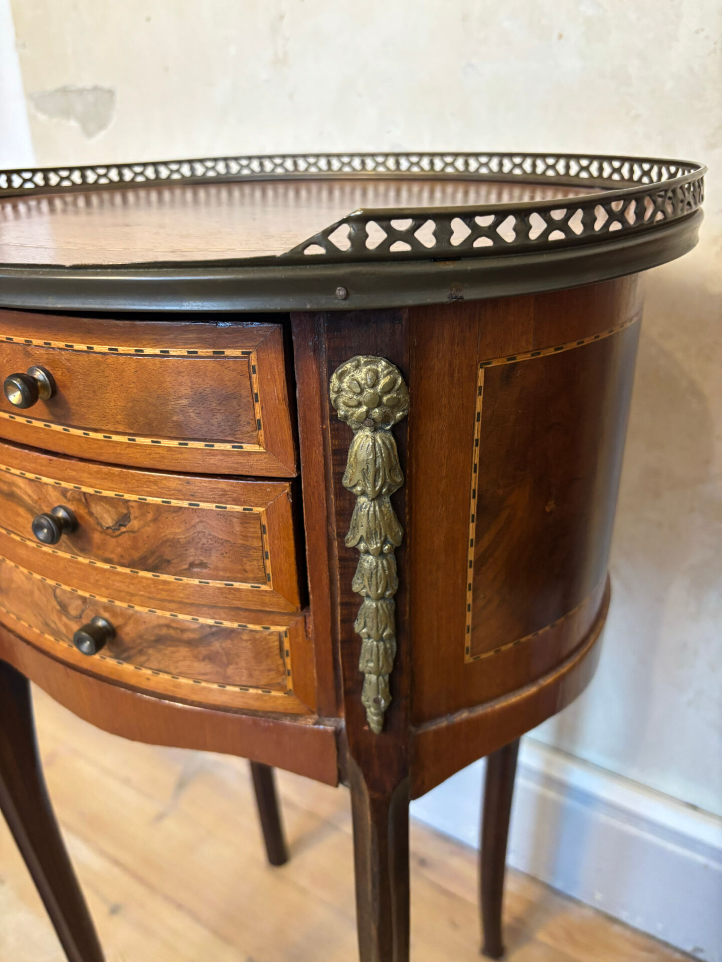Paire de tables de chevets de style Transition