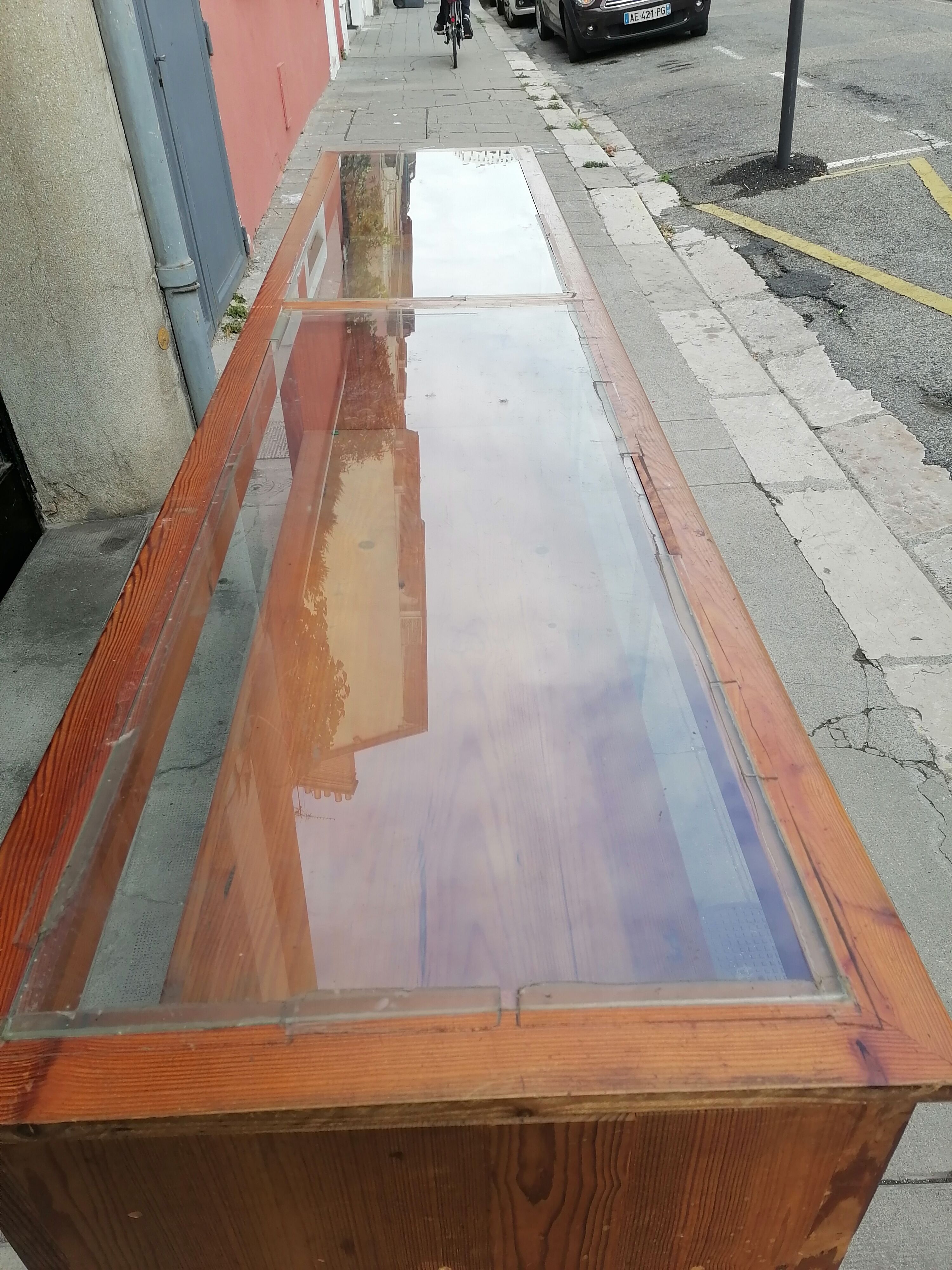 Glazed store bank from the 70s.