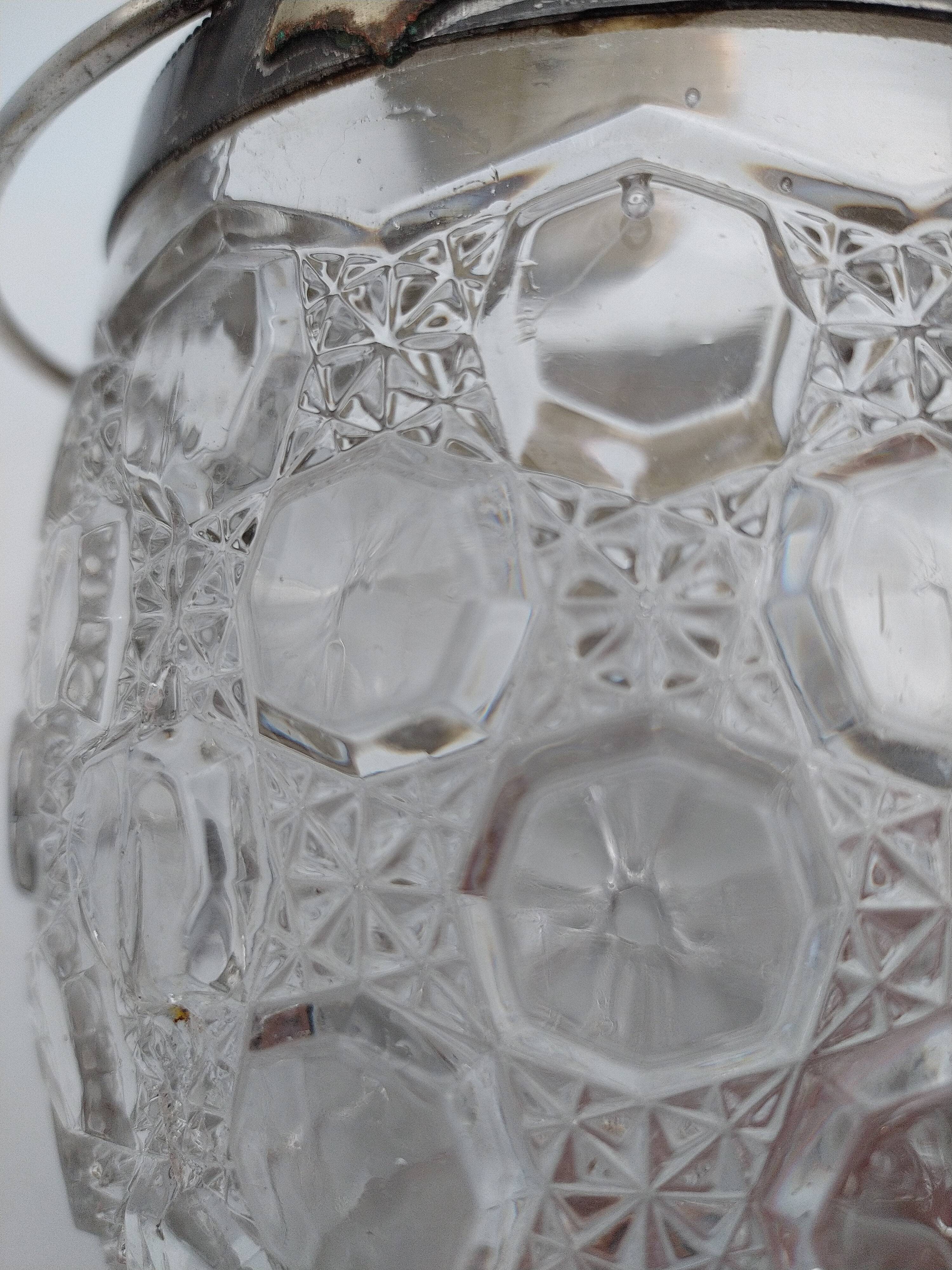 Biscuit, ice cube or candy pot, made of crystal and metal.
