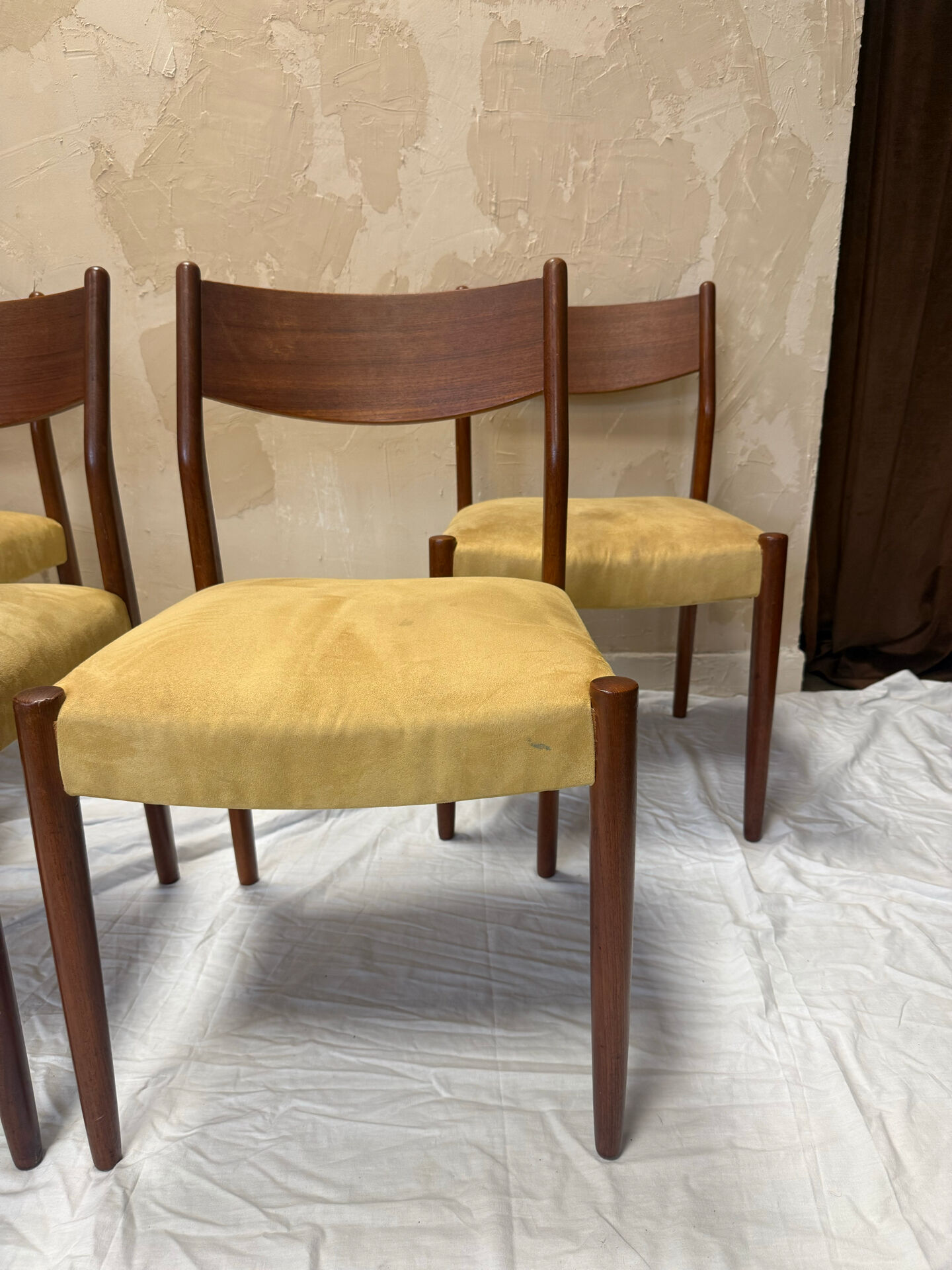 Chaises scandinaves en teck 1970