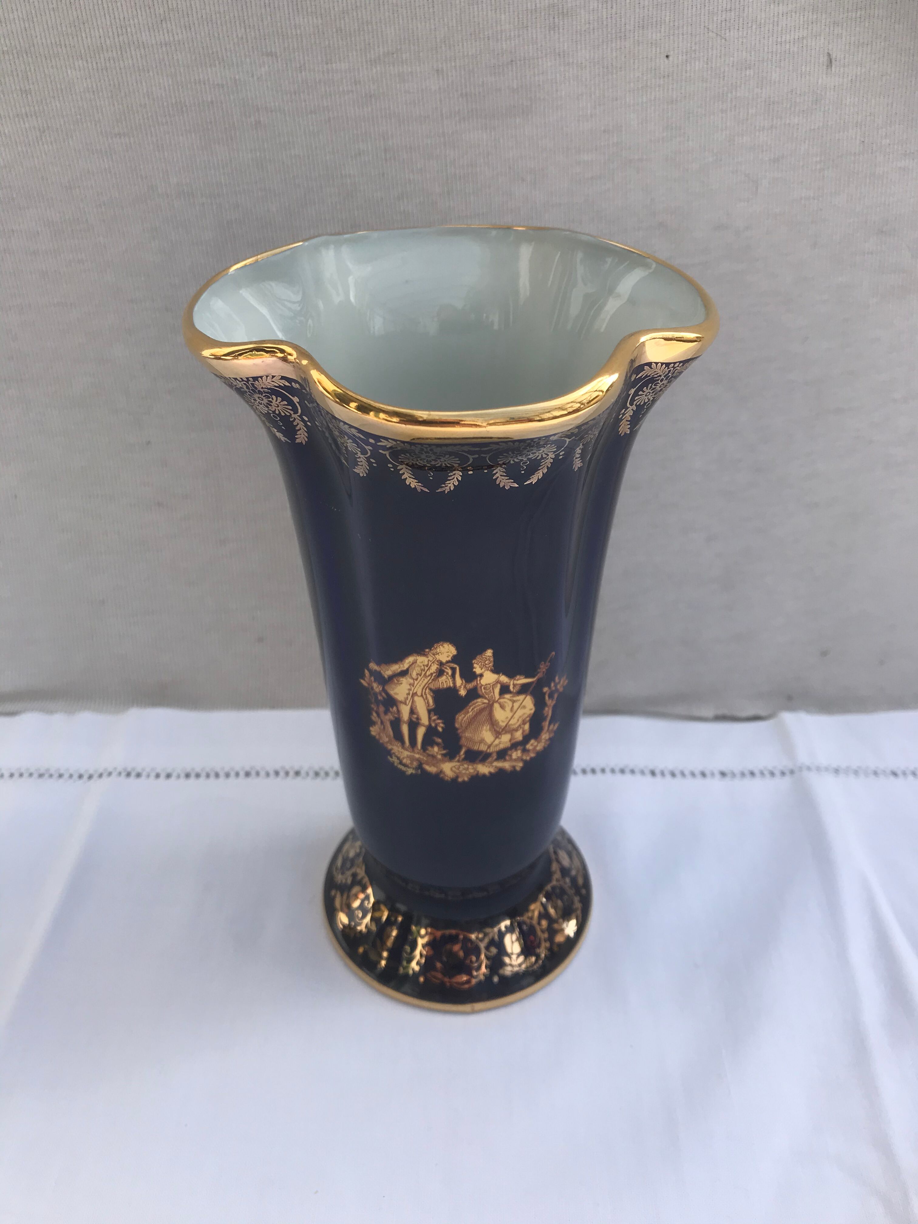 Ancient vase porcelain