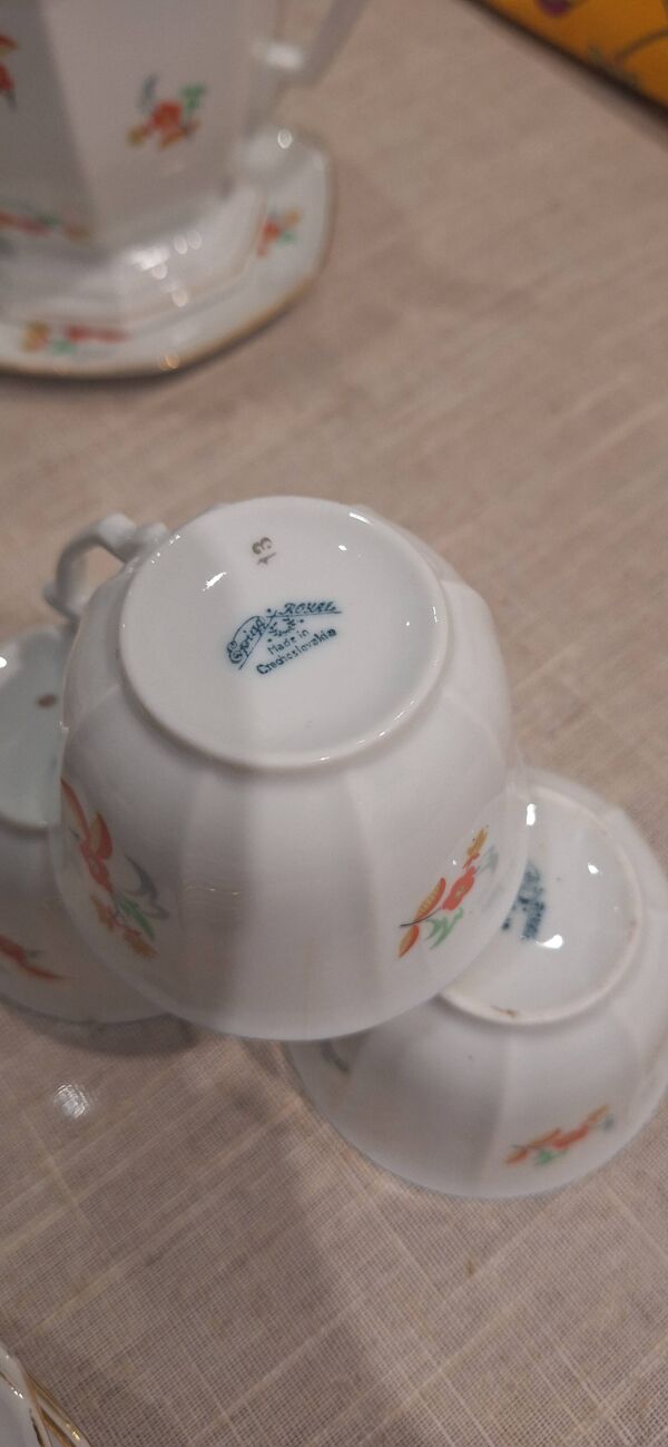 Service à café ou thé Porcelaine Epiag D.F