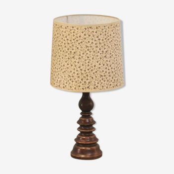 Lampe de table vintage en bois beige fleuri