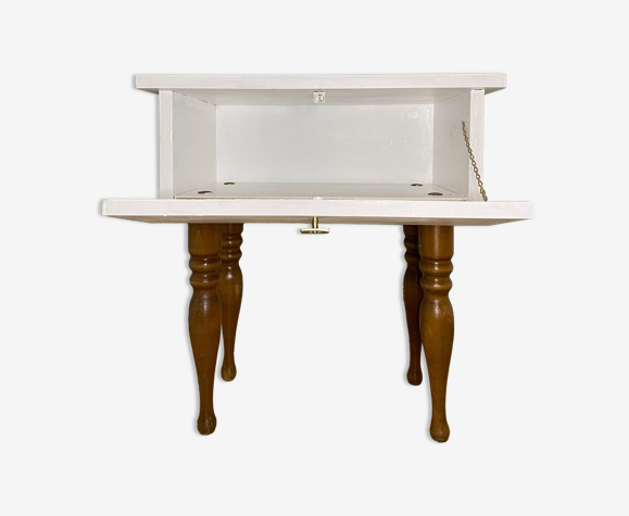 Table de chevet