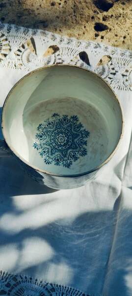 Chocolate cup made of earthenware.