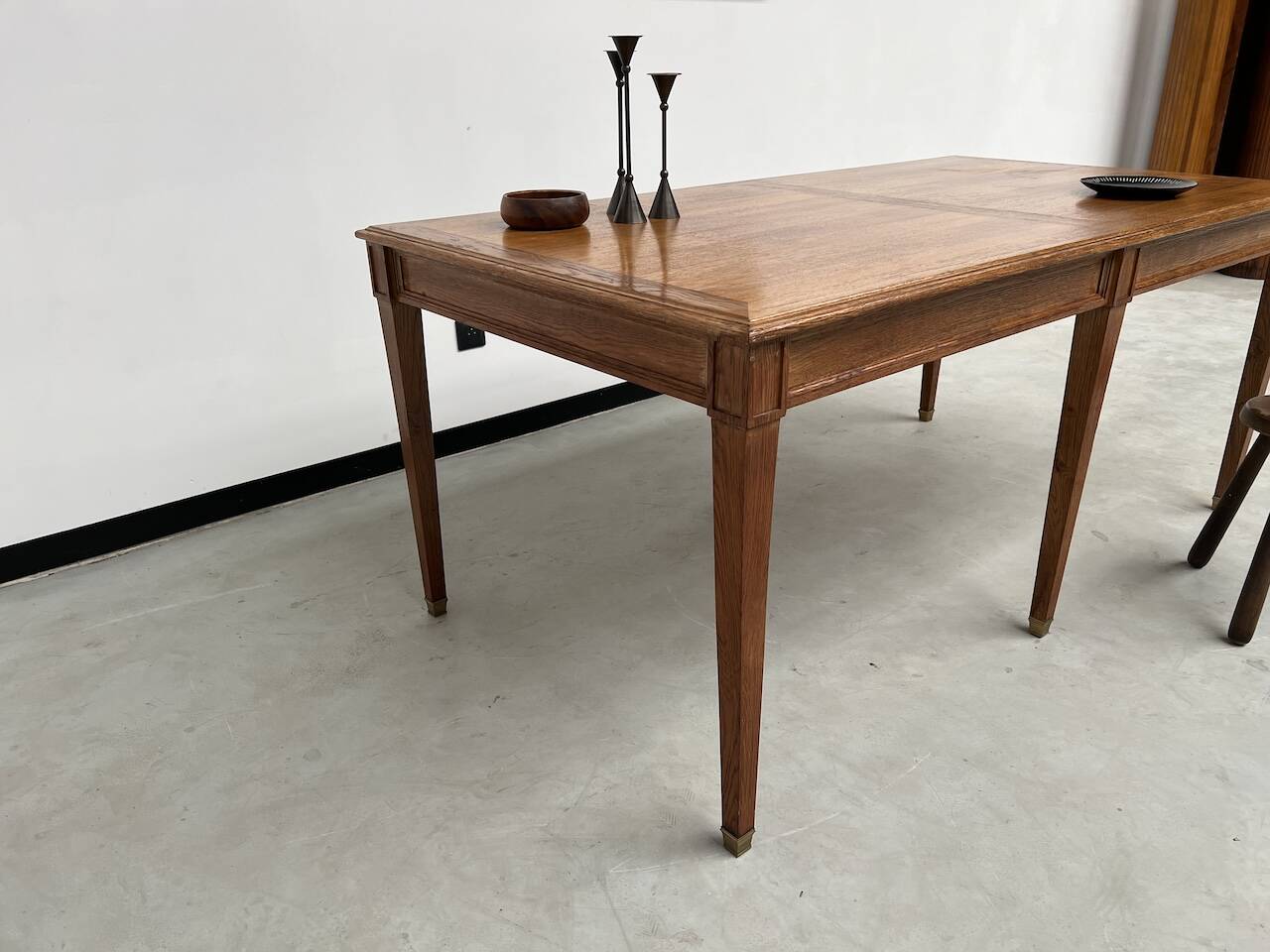 Small old oak farm table with 6 legs