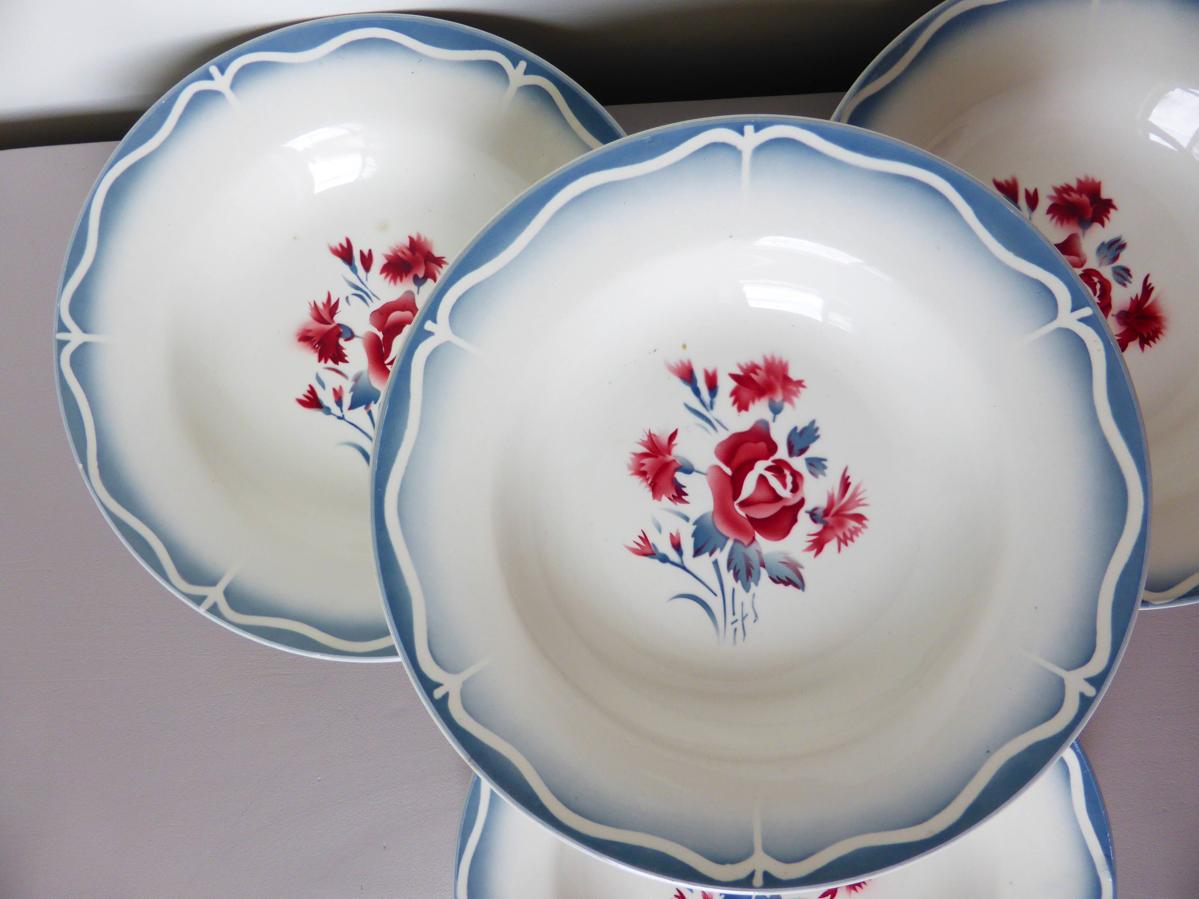 4 vintage Digoin Sarreguemines soup plates, Nina Rosa model 2008158