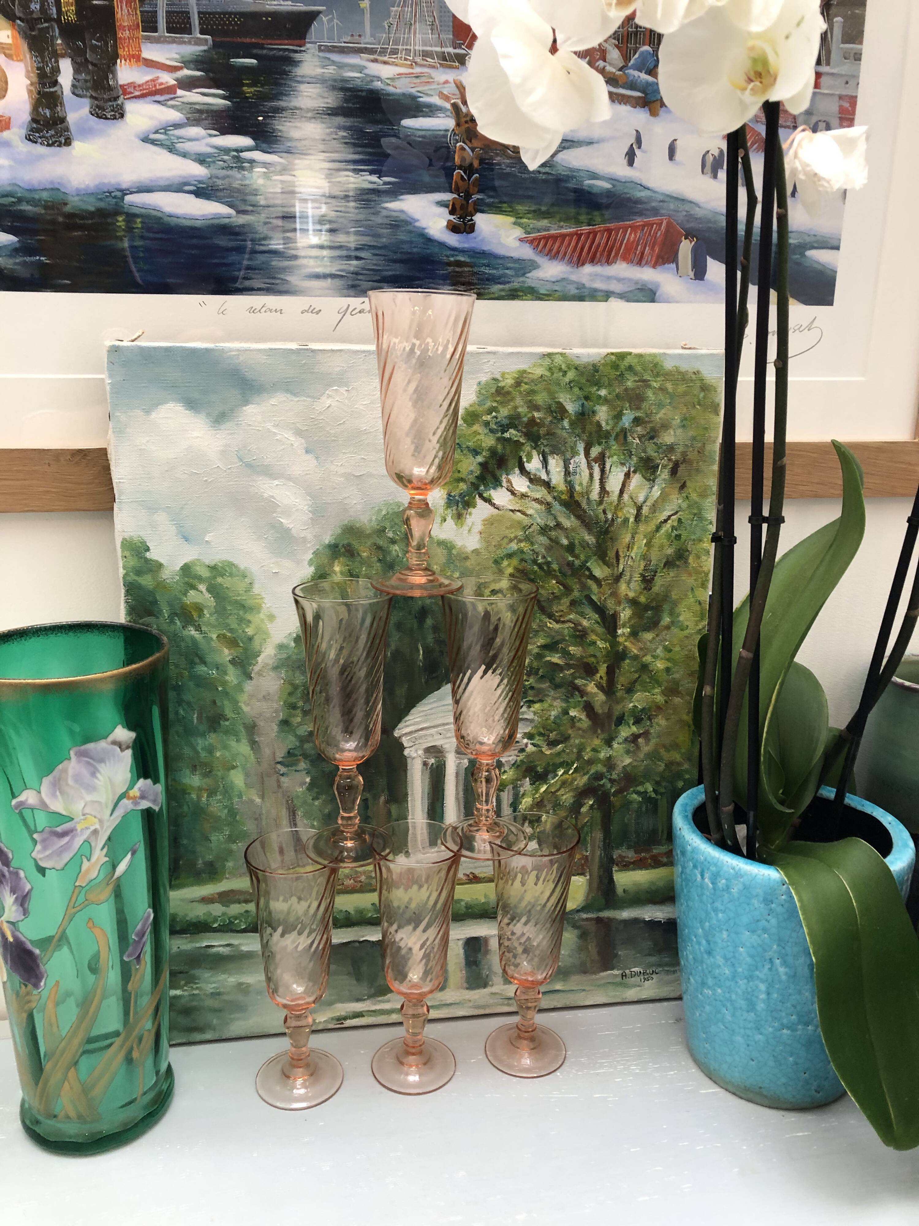 Vintage Rosaline Champagne Flutes