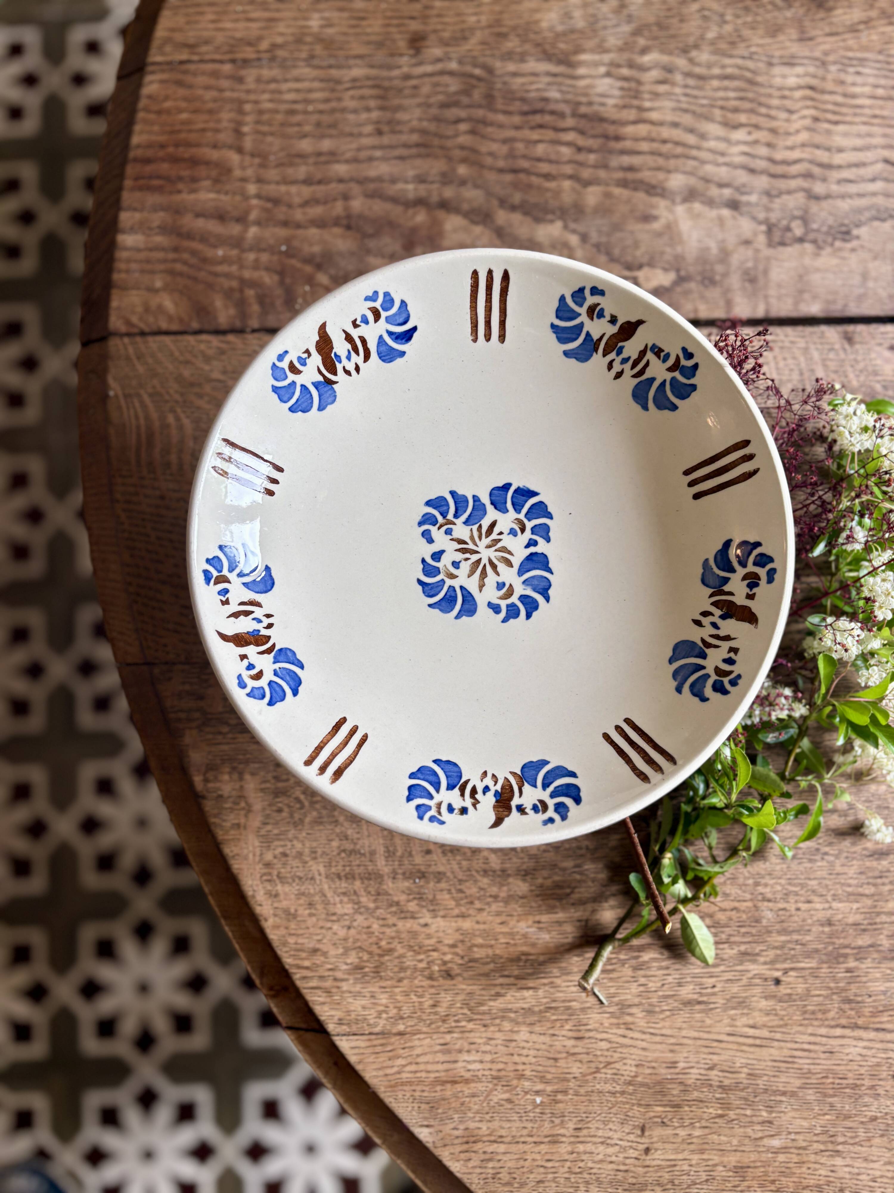 Compote dish or antique footed plate in ironstone - Laval -