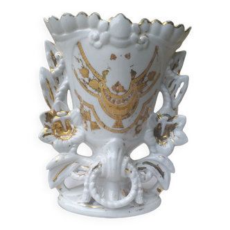 Vase en  porcelaine de paris