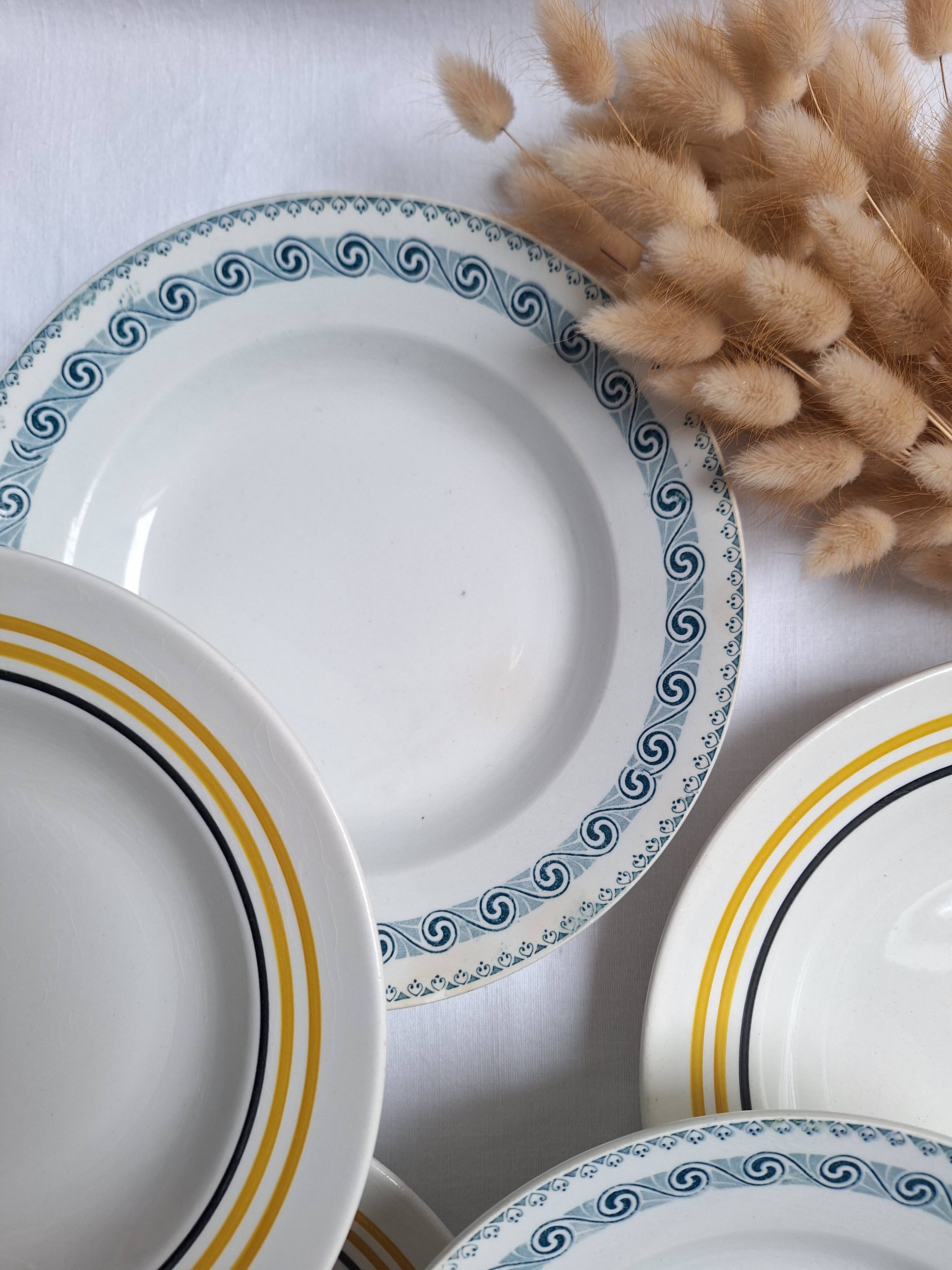 St Amand and Moulin des Loups soup plates