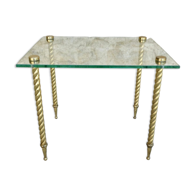 Bout de canapé, en verre et pieds torsadés en métal doré