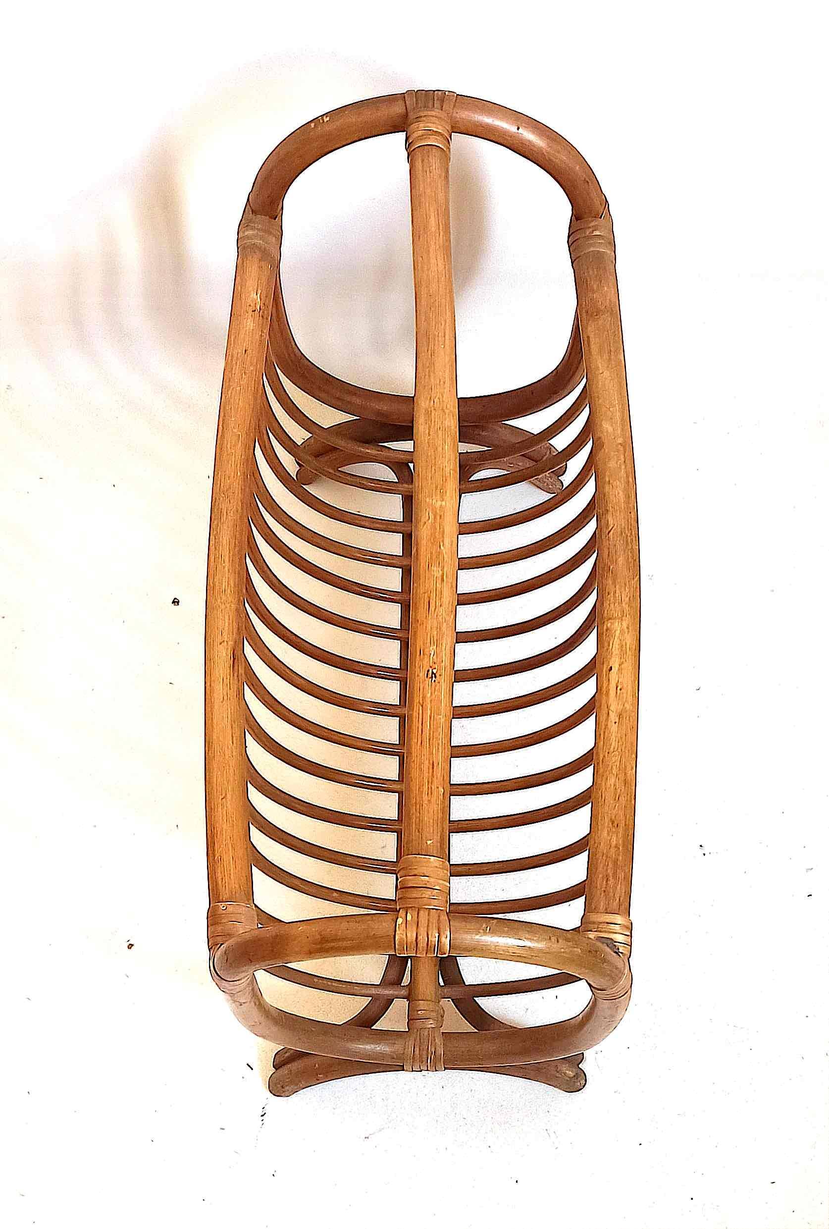 Porte-revue en rotin, années 60