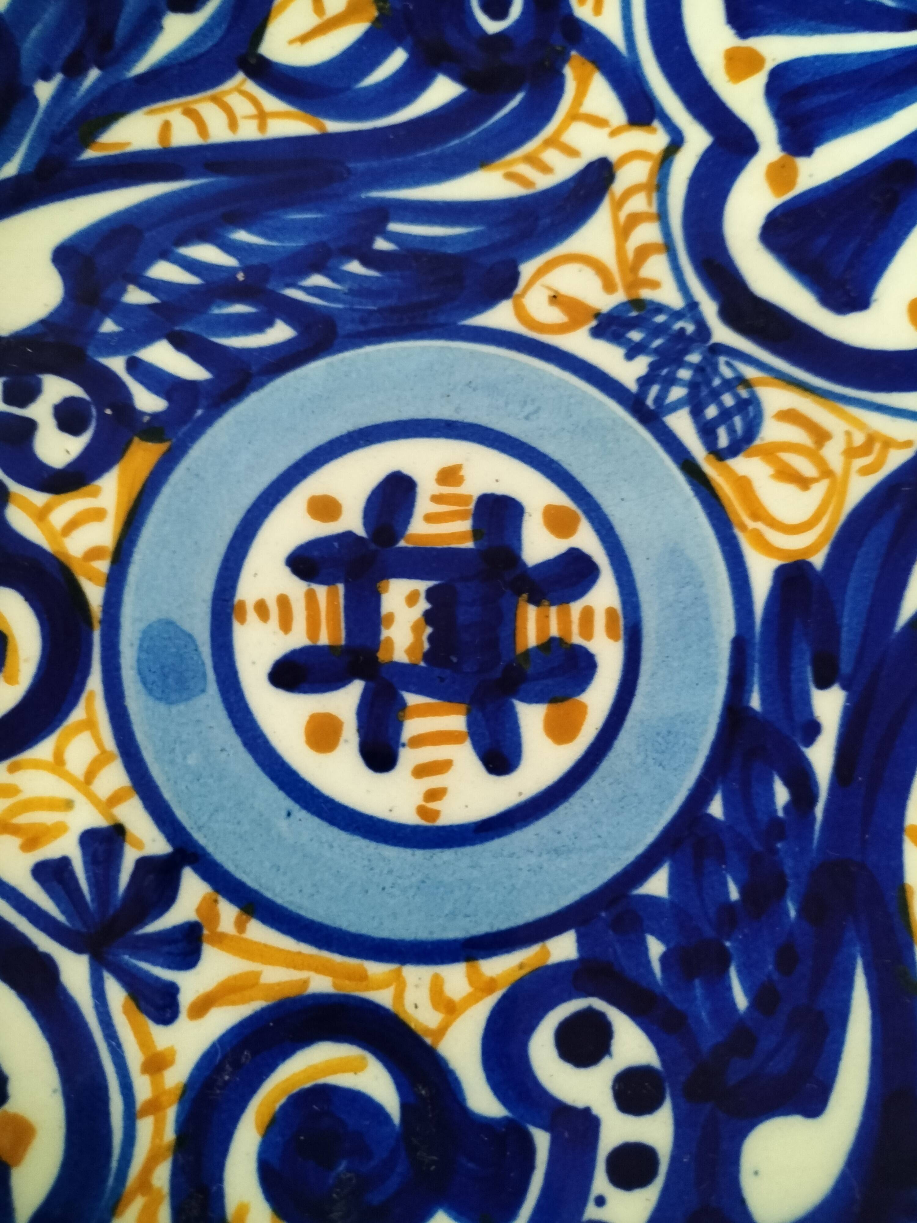 Vintage Spanish artisan plate (attributed to Talavera - Castile)