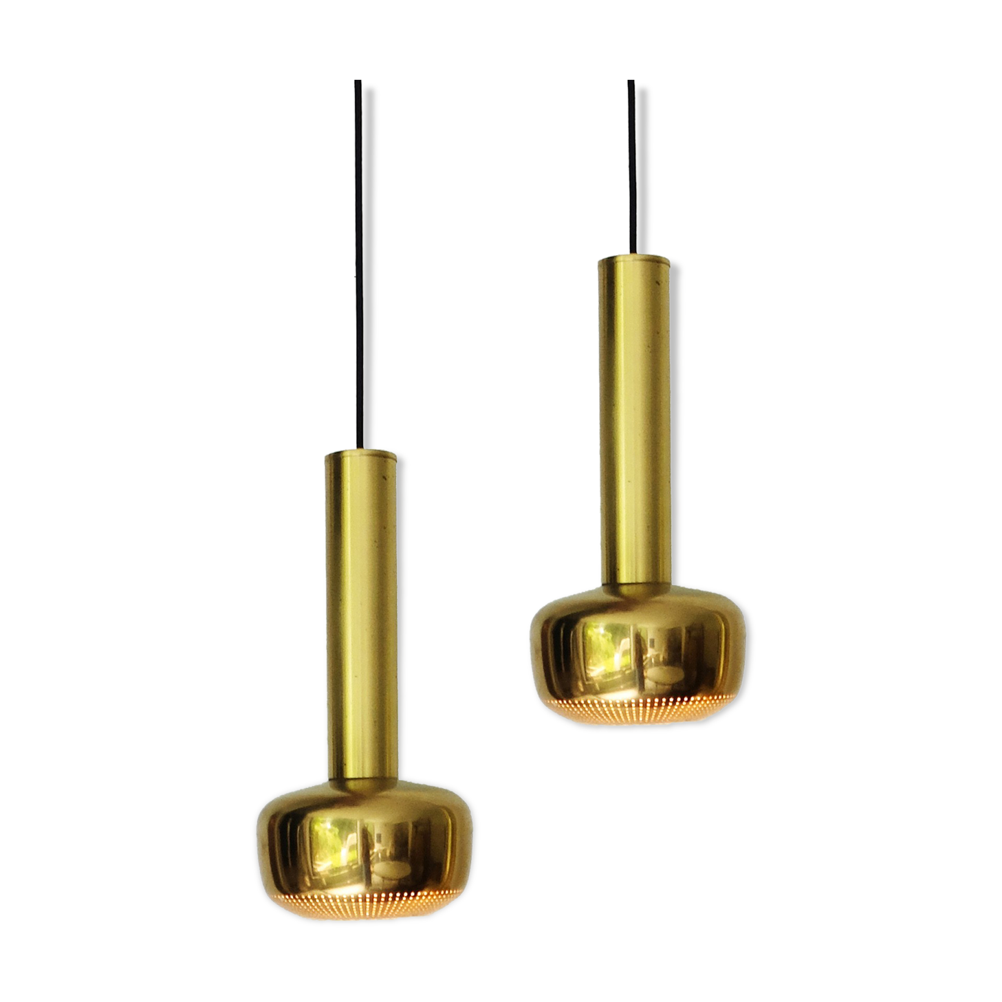 Pair pendants "Guldpendel" in brass design Vilhelm Lauritzen Louis Poulsen, Denmark