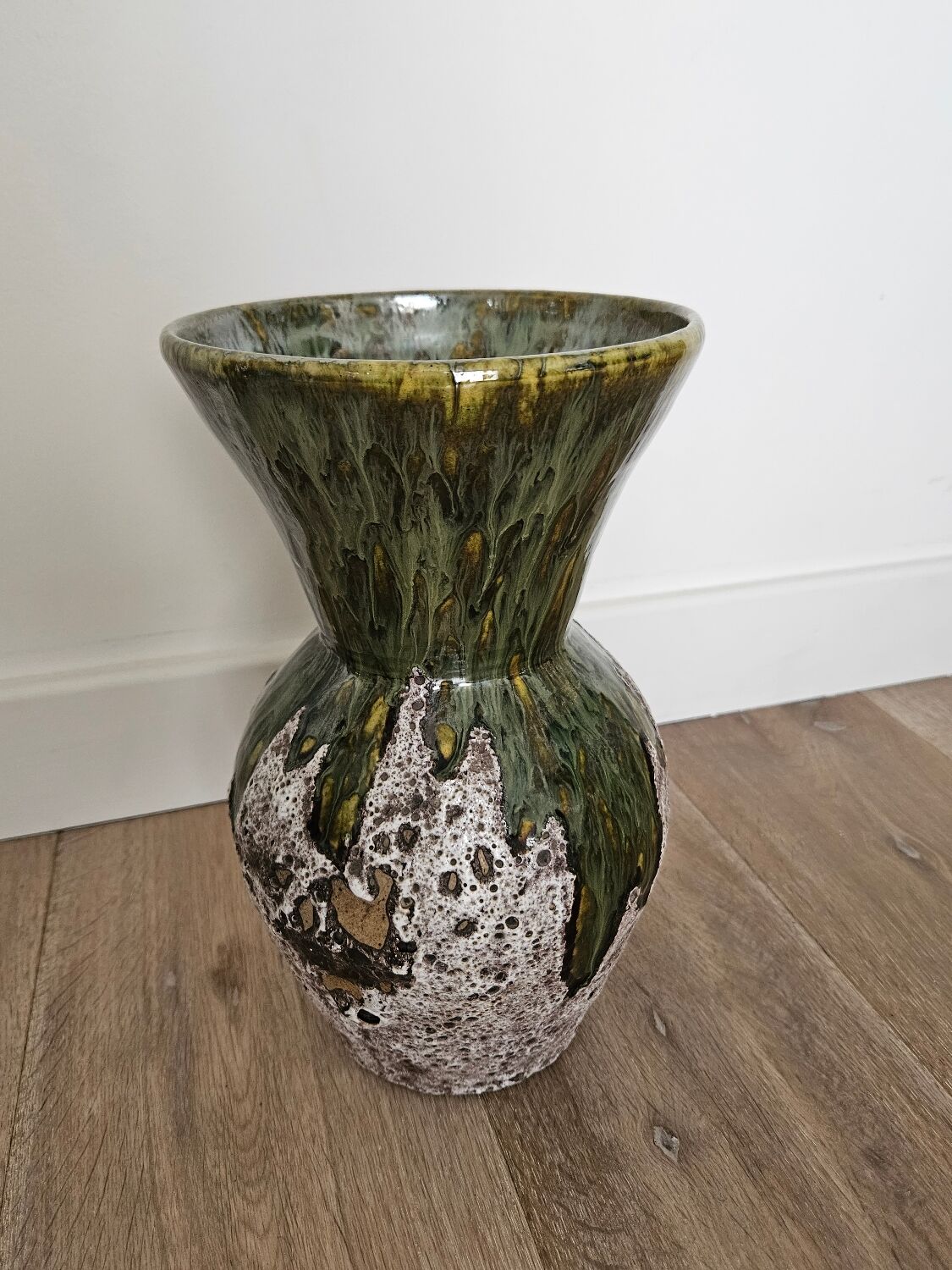 Vase vert olive et fat lava crème chantrier sauzelles