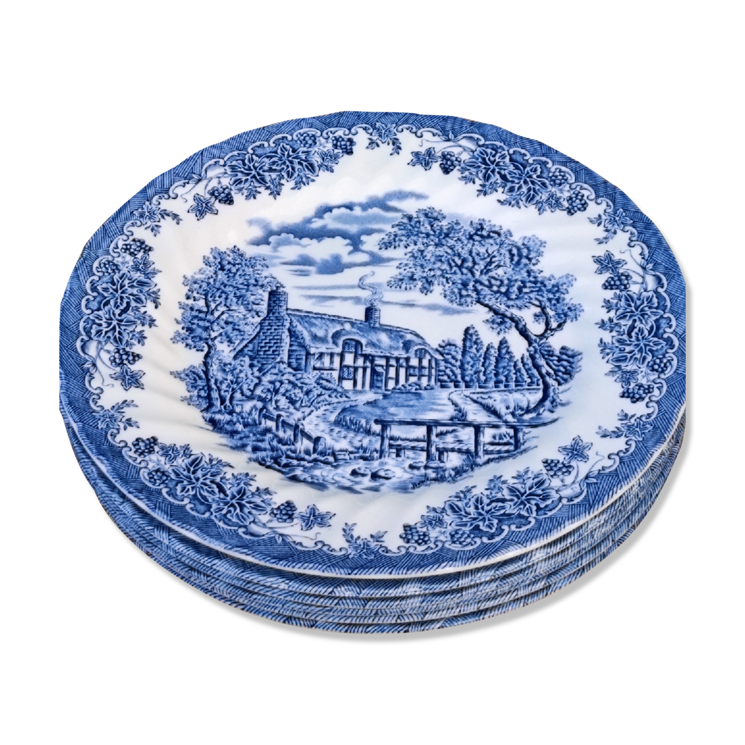 Flat English plates Churchill England