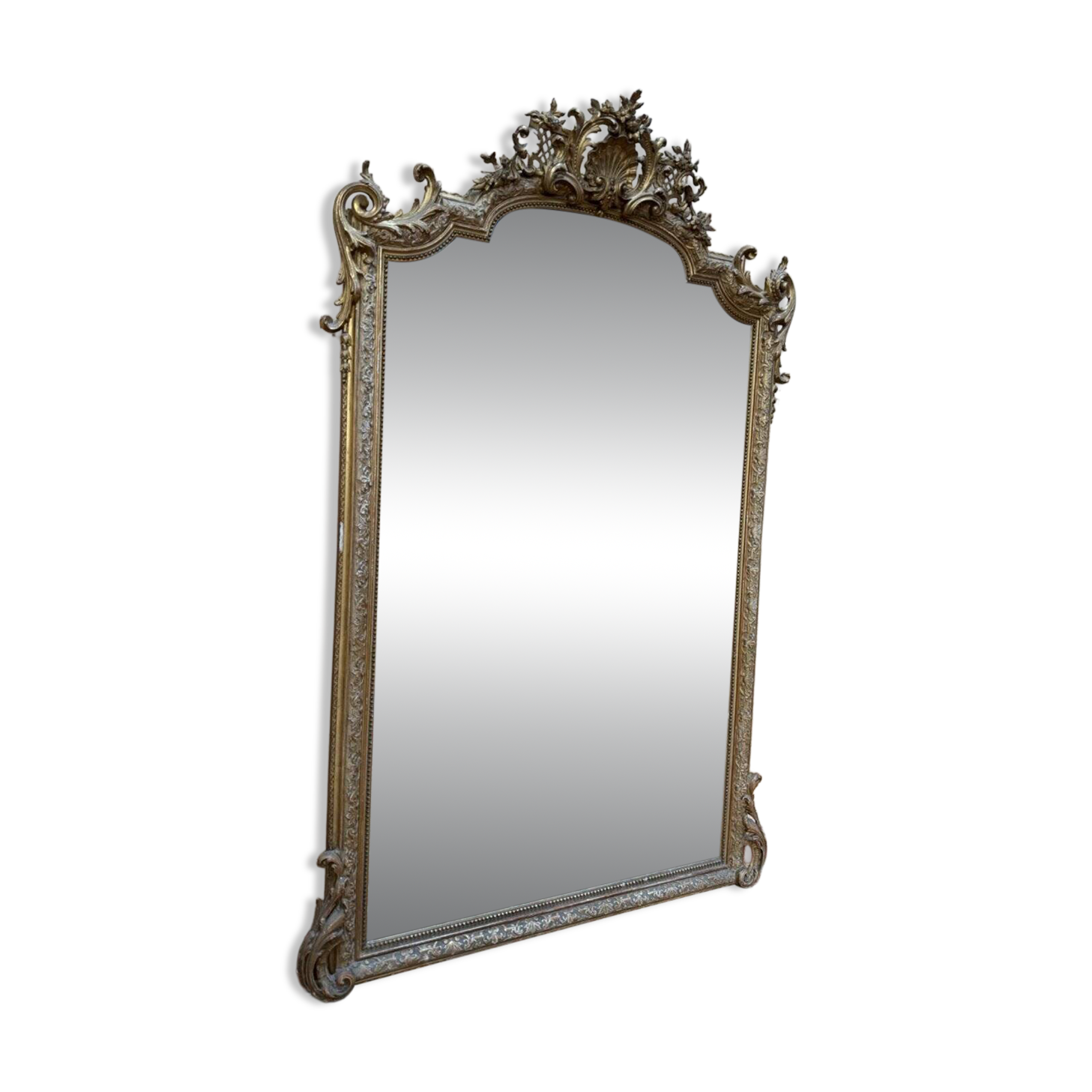 Miroir Napoléon III en bois et stuc doré