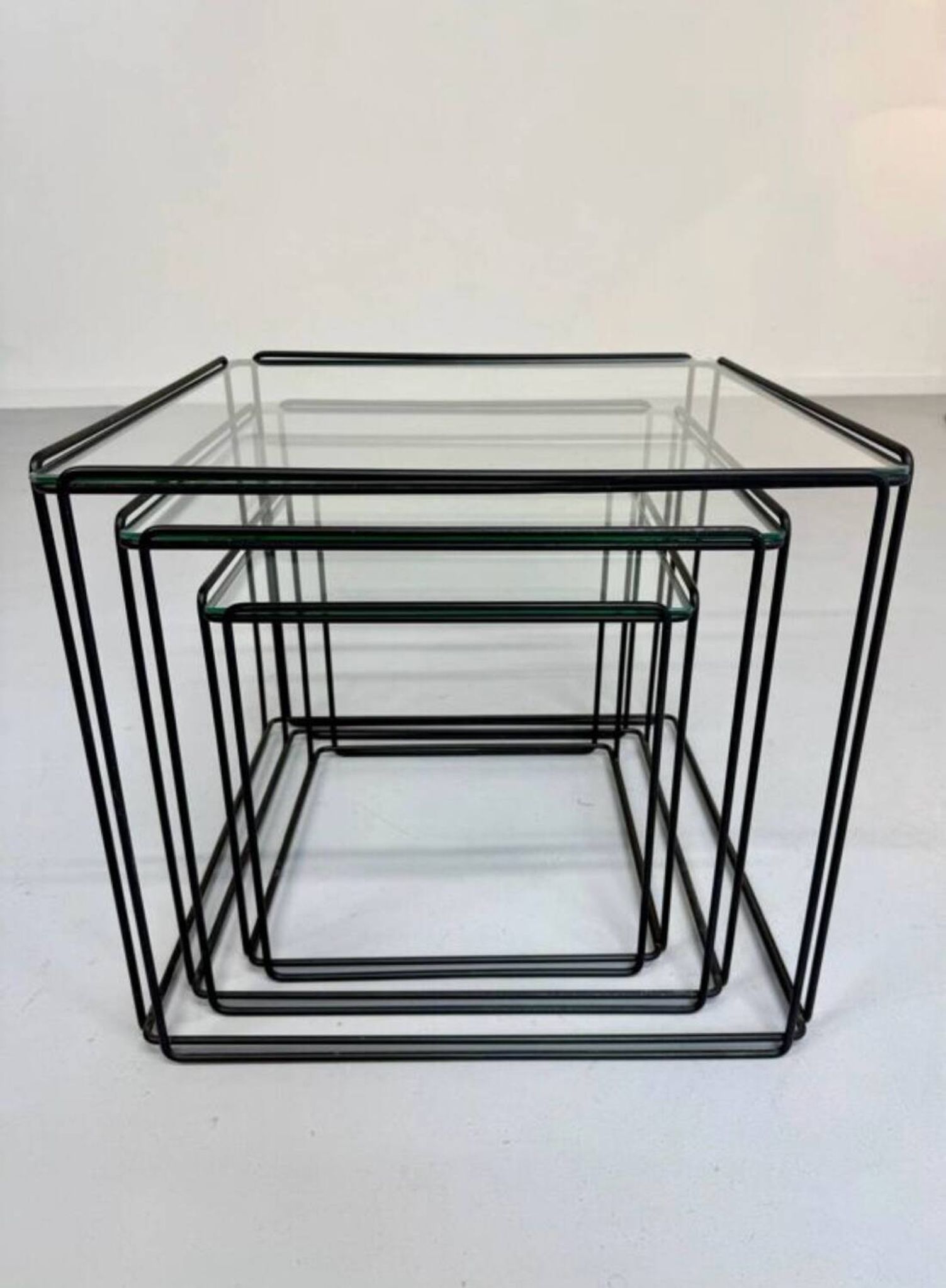 Lot of 3 vintage 1970s design nesting coffee tables by Max Sauze.