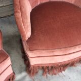 Pair of chairs toads