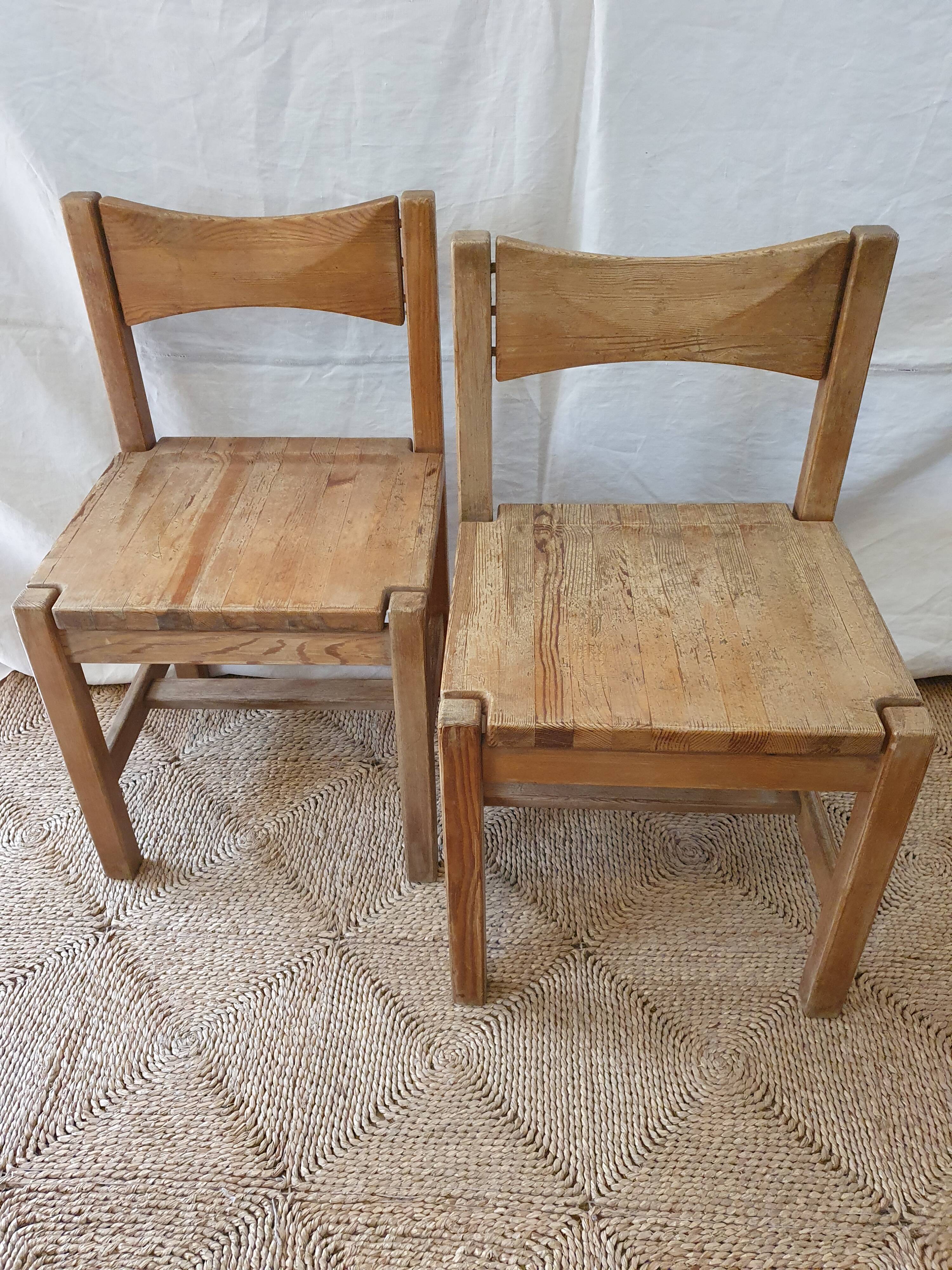 Paire de chaises d'Ilmari Tapiovaara