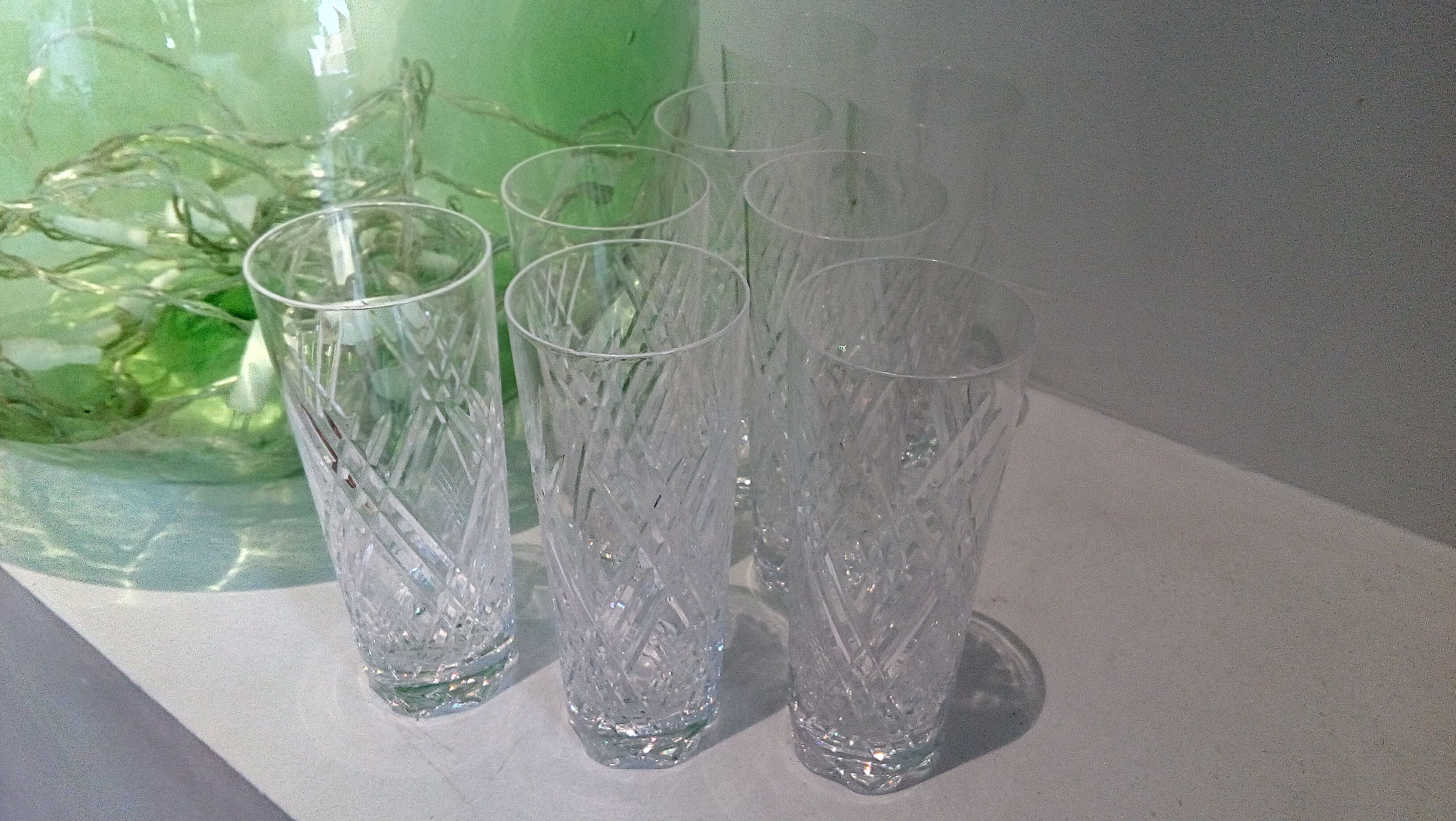 Set of 8 cut crystal glasses