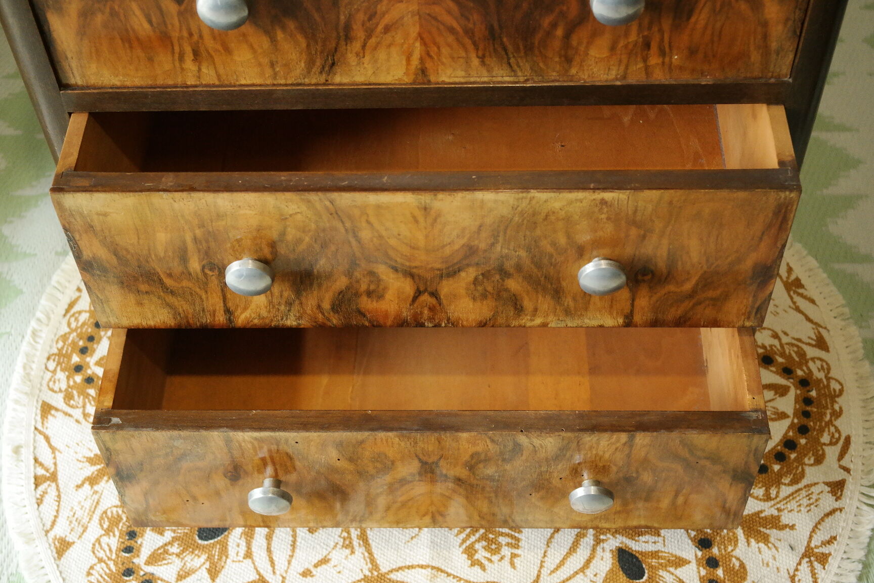 Commode art déco en noyer