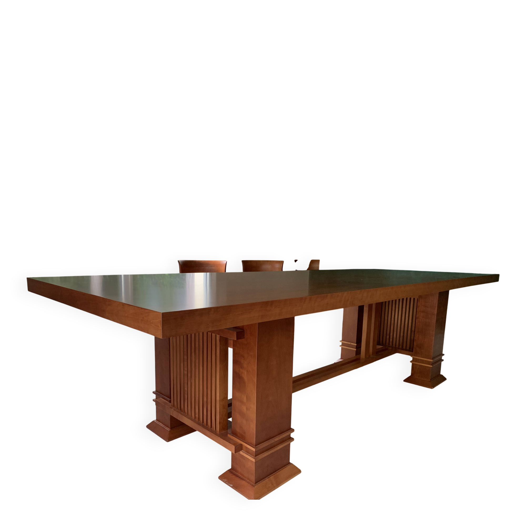 Lot de une table  et 6 fauteuils inspiration Frank Lloyd wright
