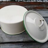 Enamelled sheet metal cocotte