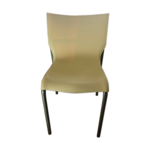 Chaise xo par philippe