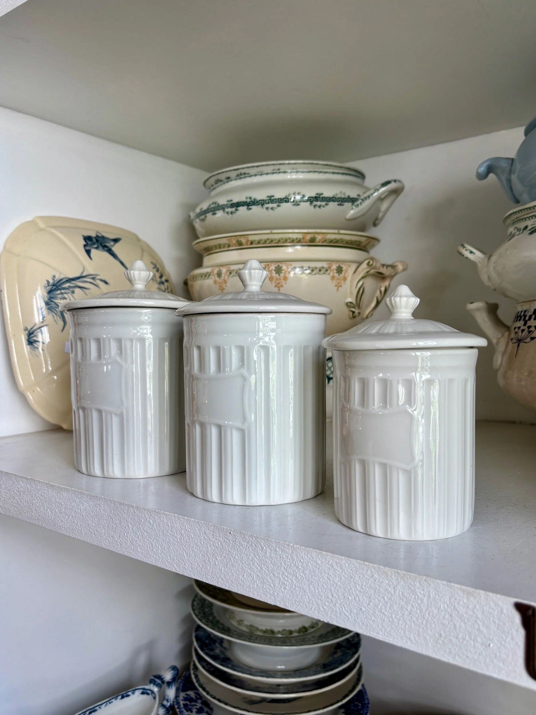 3 white Limoges porcelain Aluminate jars