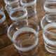 Lot de 8 verres granités blancs