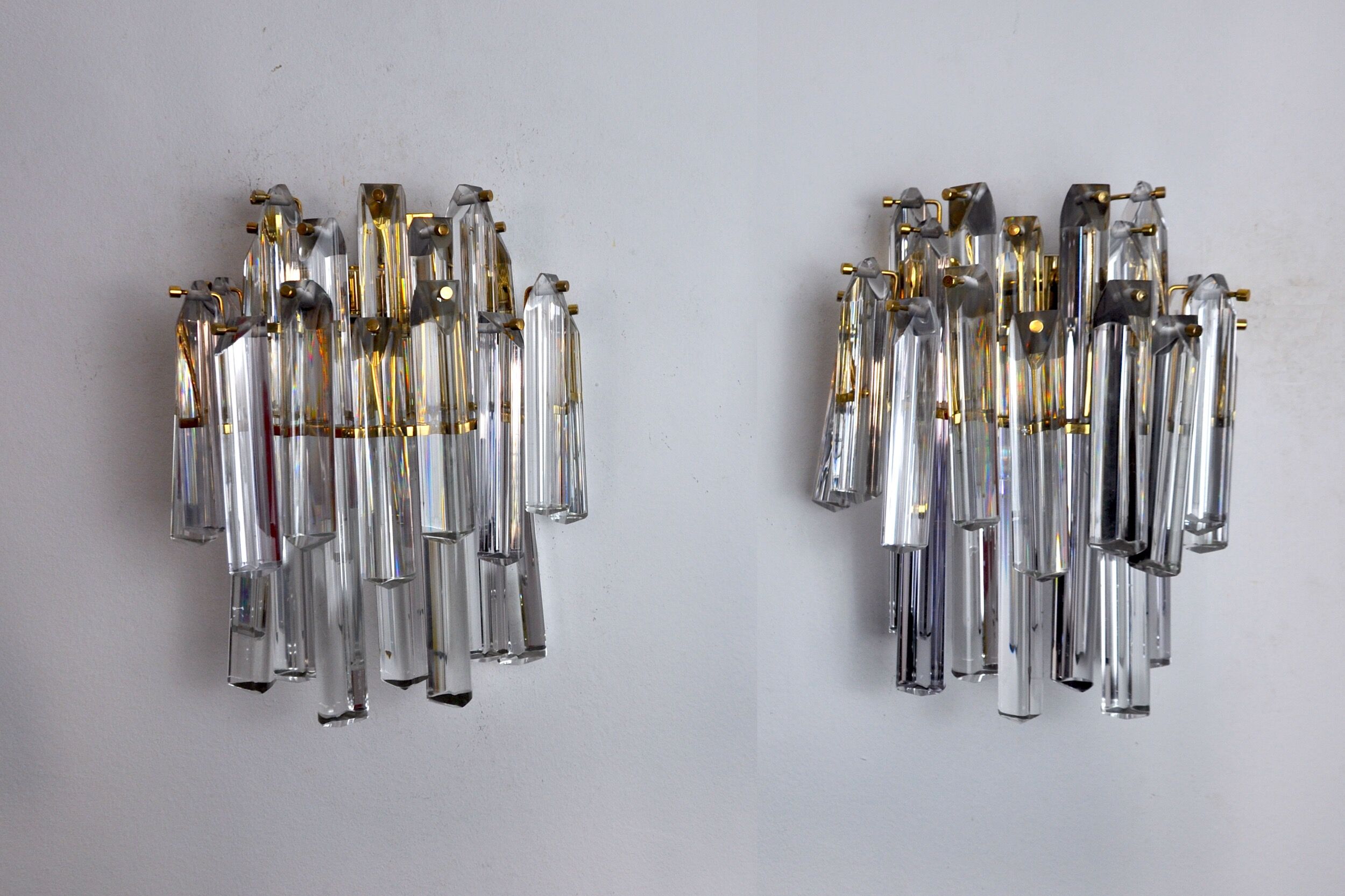 Pair of Venini wall sconces, 2 levels, Murano glass, Italy, 1970.