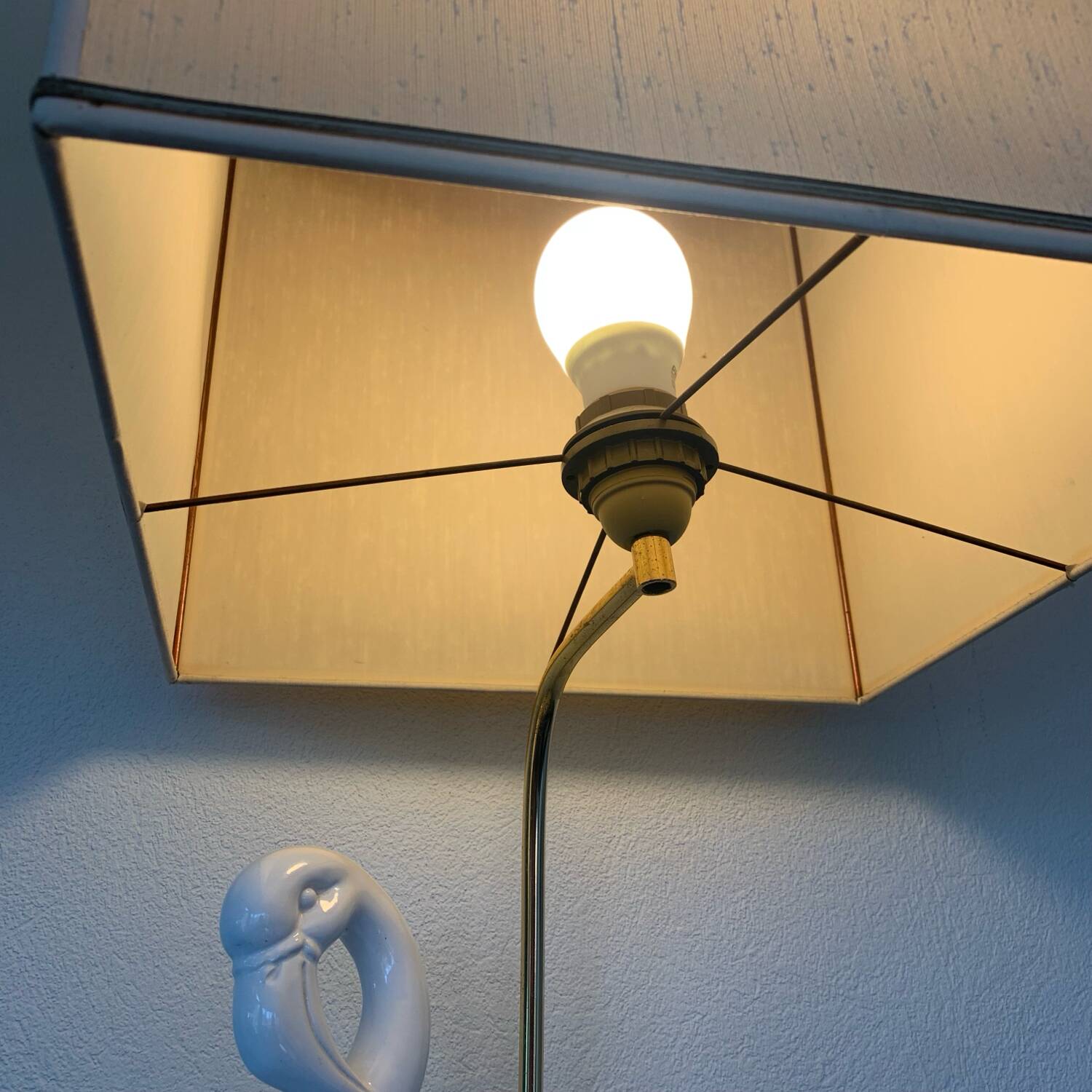 Very large flemish white ceramic lamp 50's italy 97cm with lampshade